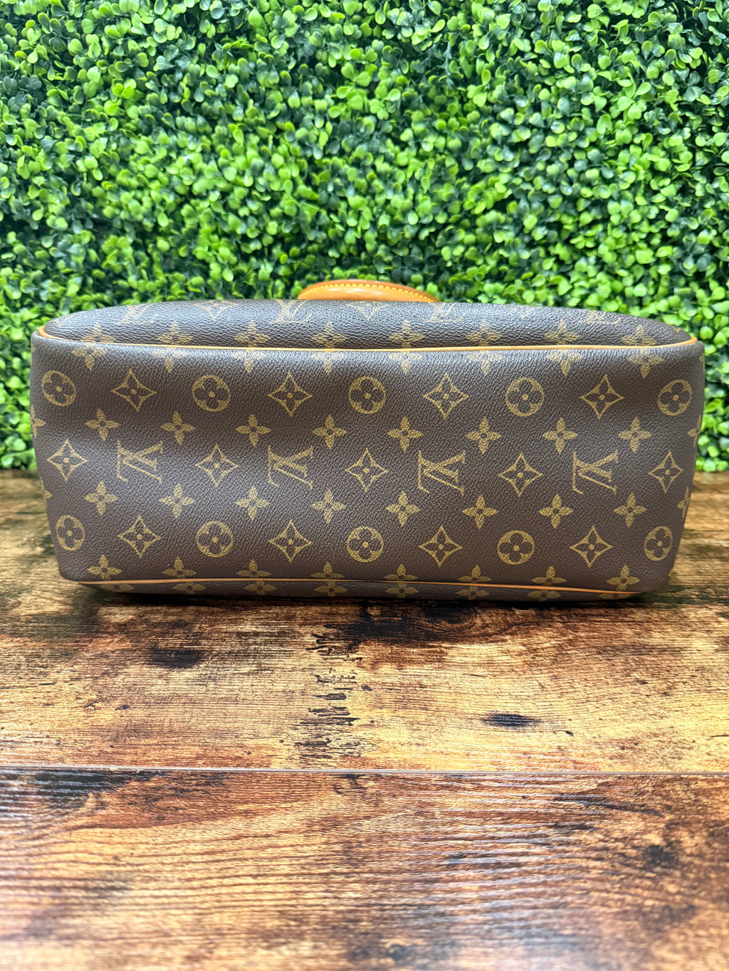 Louis Vuitton Deauville Monogram
