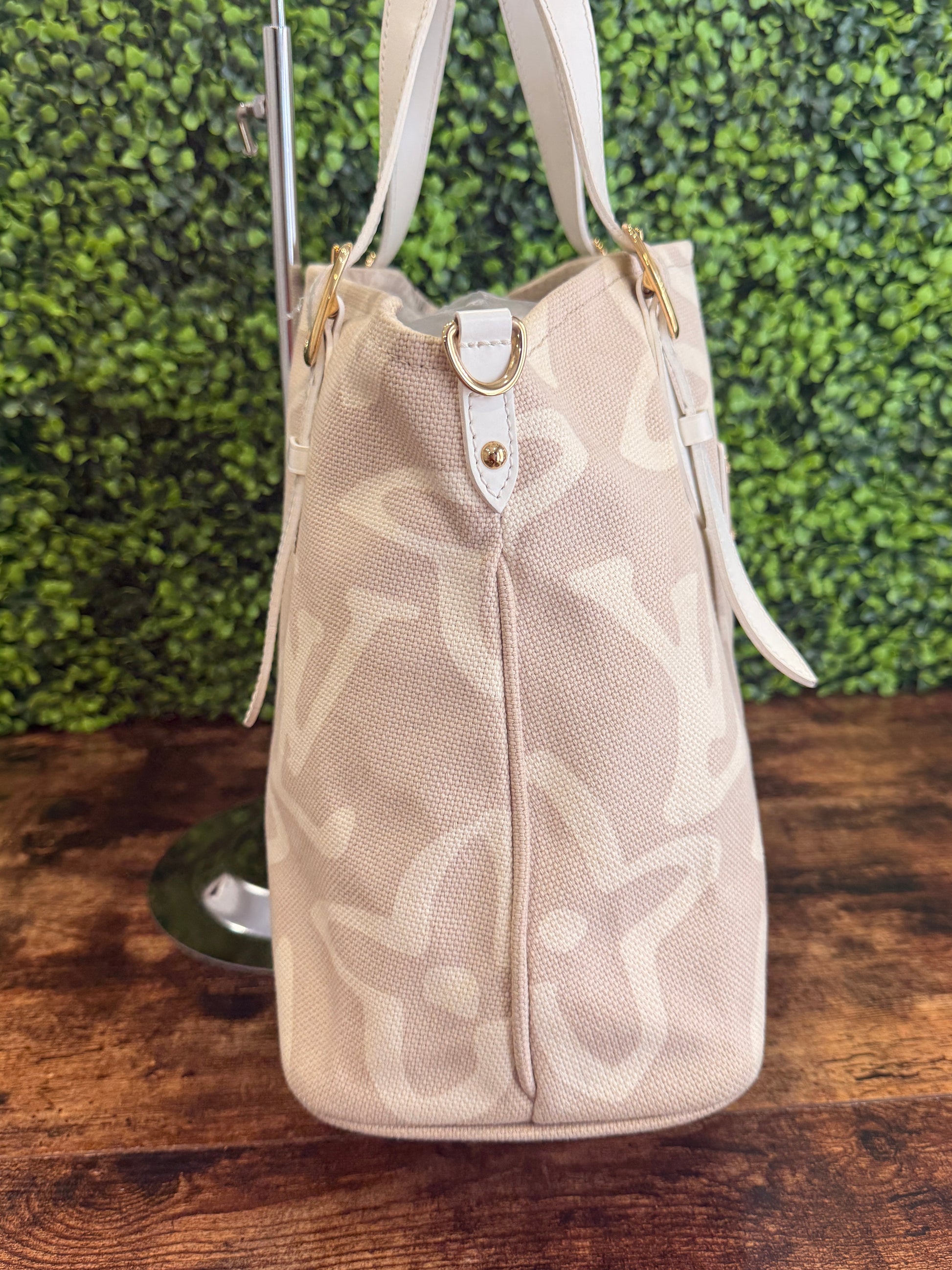 Louis Vuitton Tahitienne Cabas PM Sandy