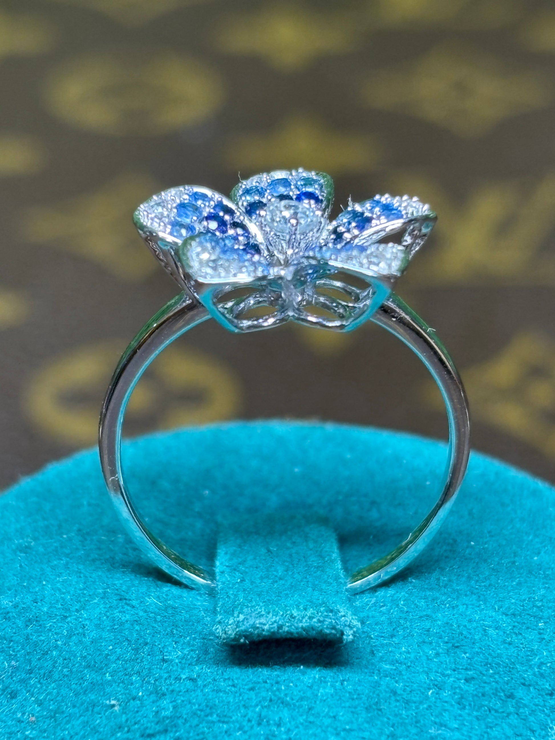Ring White Gold 18K & Blue Sapphires