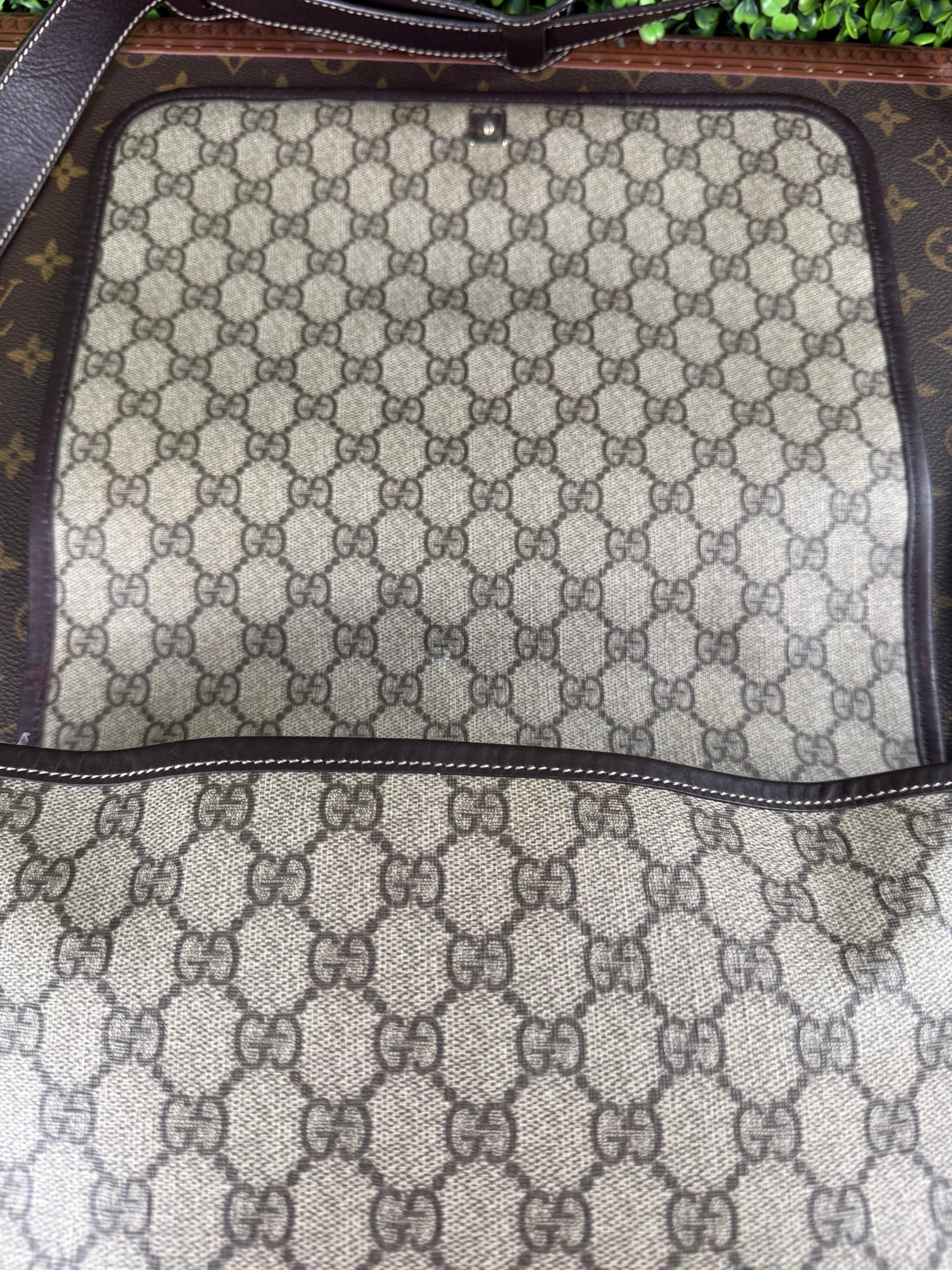 Gucci GG Web Flap Messenger