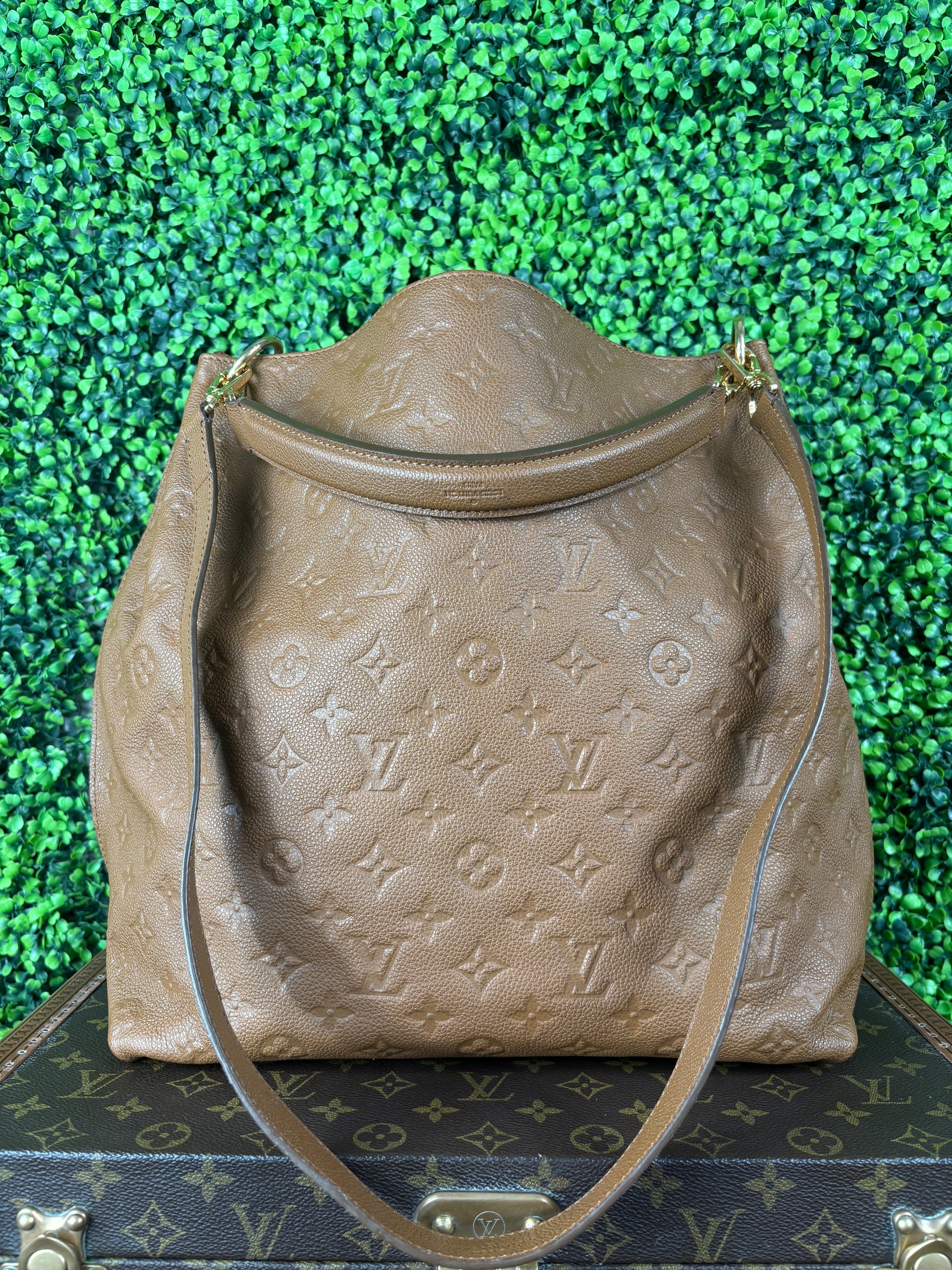 Louis Vuitton Havane Metis Monogram