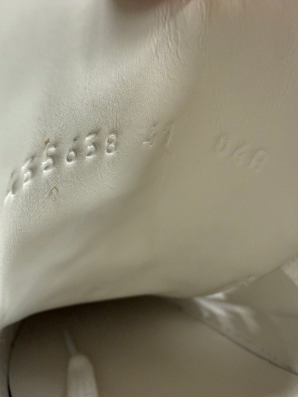 Gucci Heart Sneakers Size 10