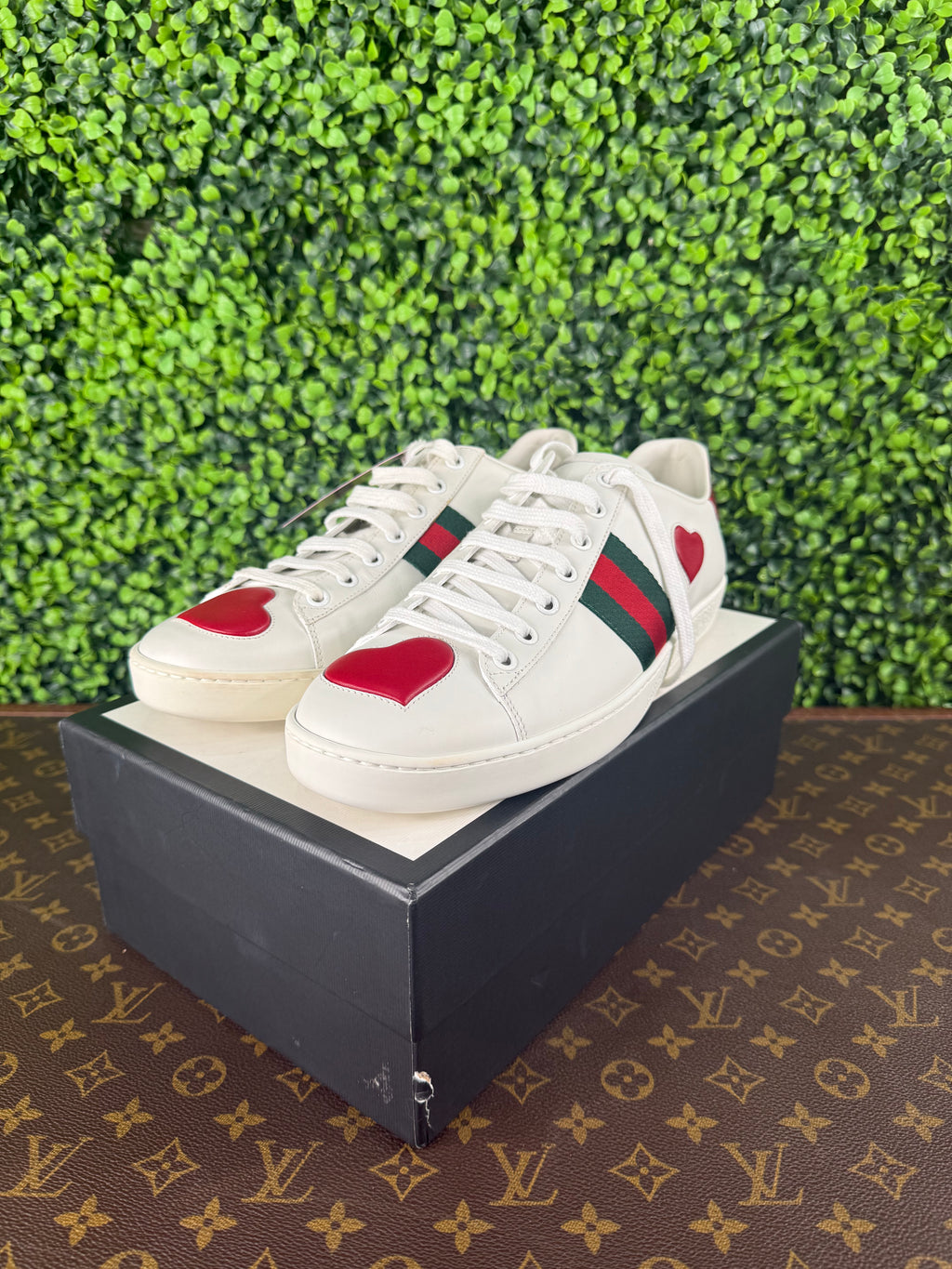 Gucci Heart Sneakers Size 10