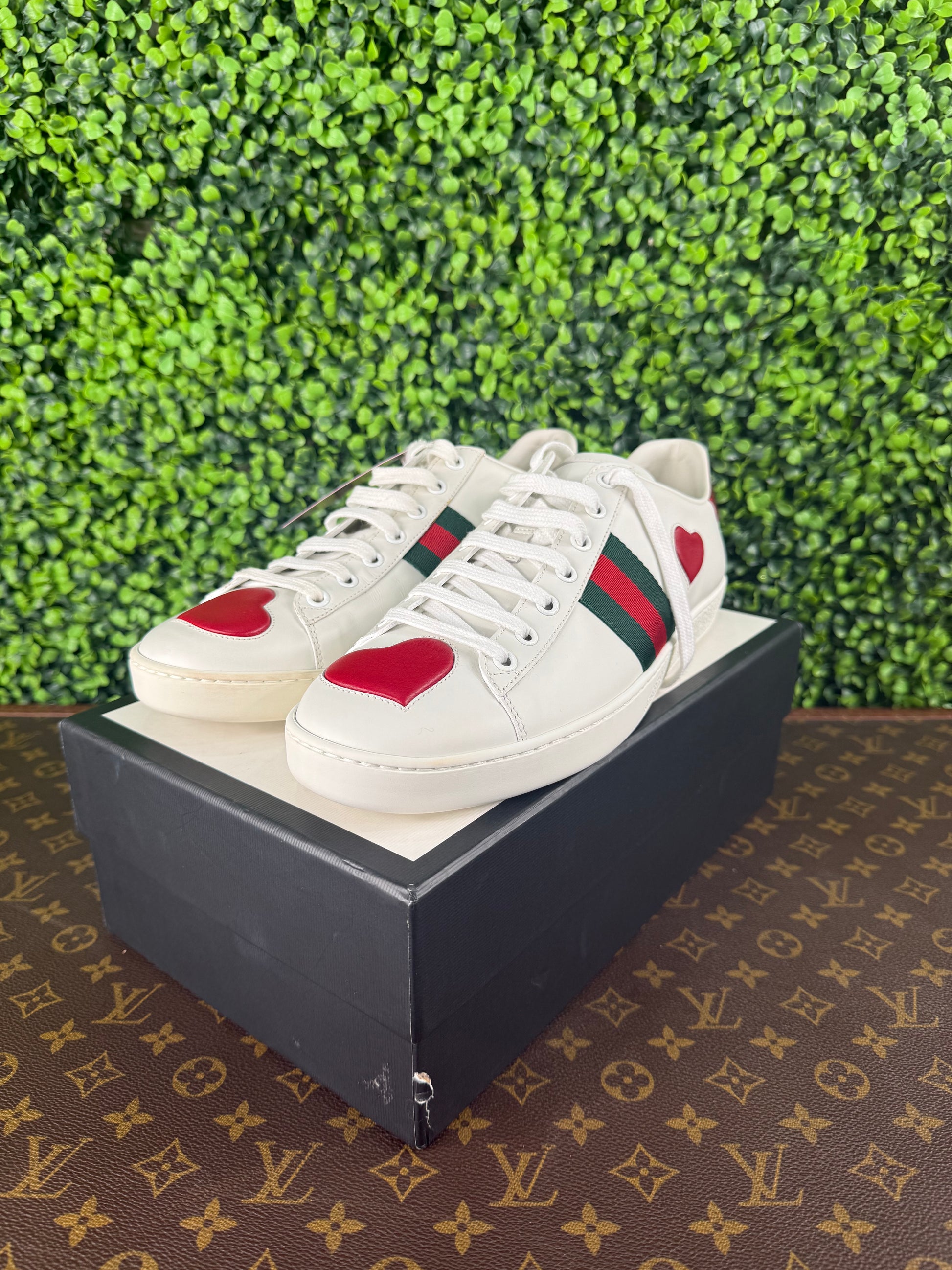 Gucci Heart Sneakers Size 10