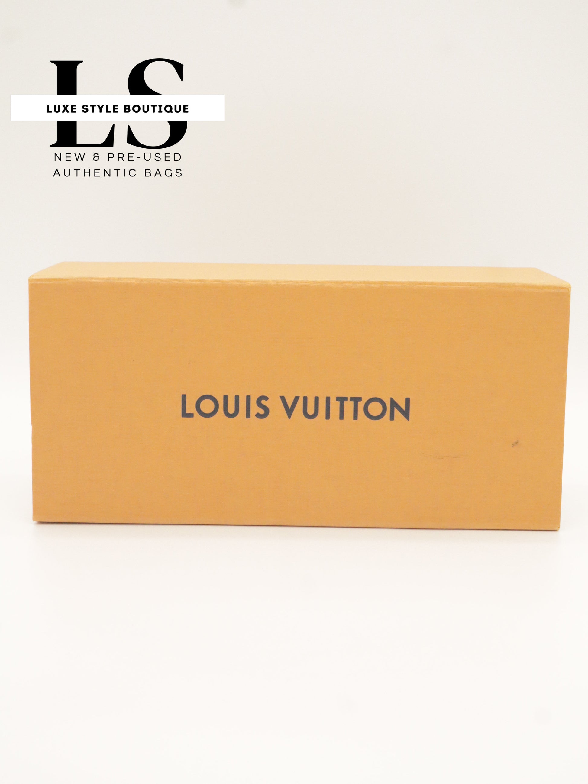 Louis Vuitton Pink Horizon Wireless Earbuds