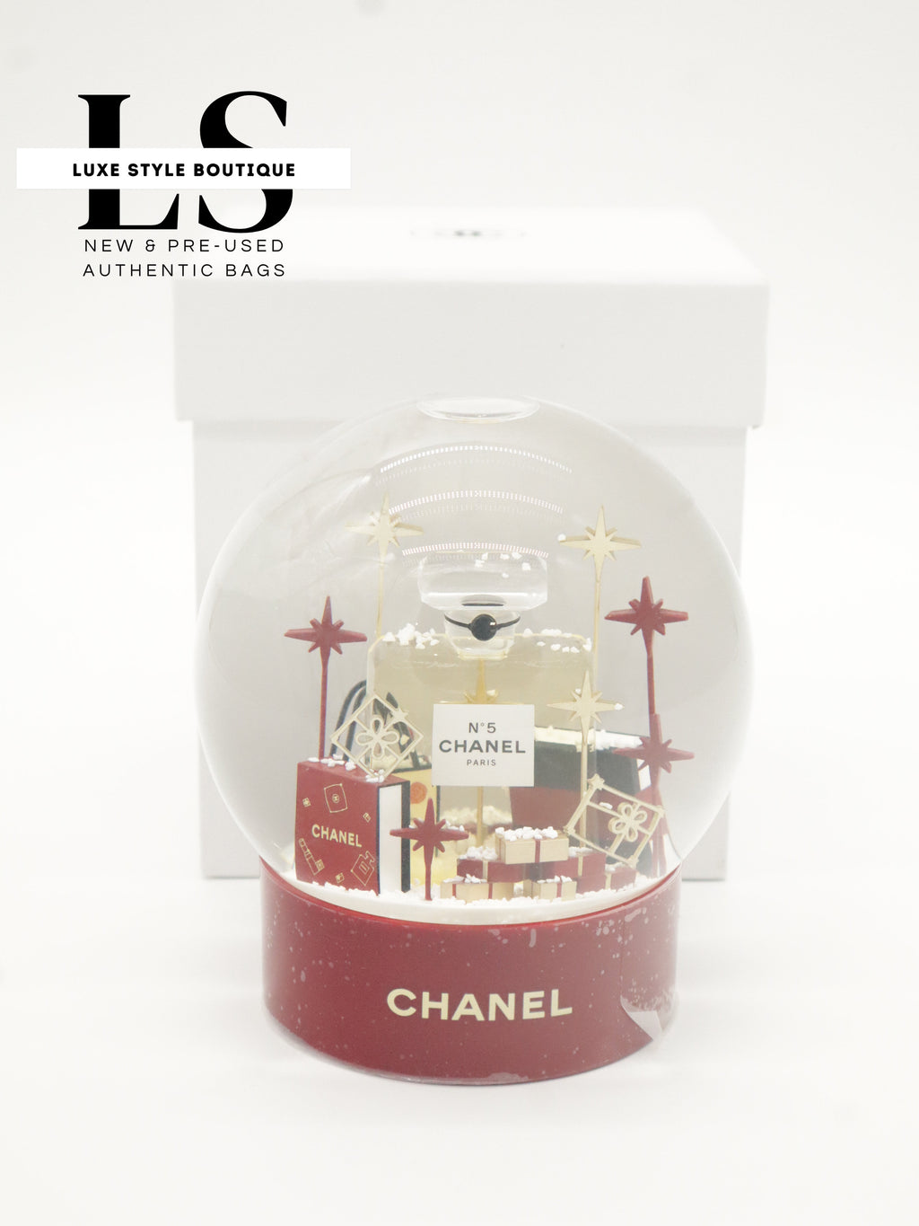 Chanel N.5 Snow Globe Dome 2022