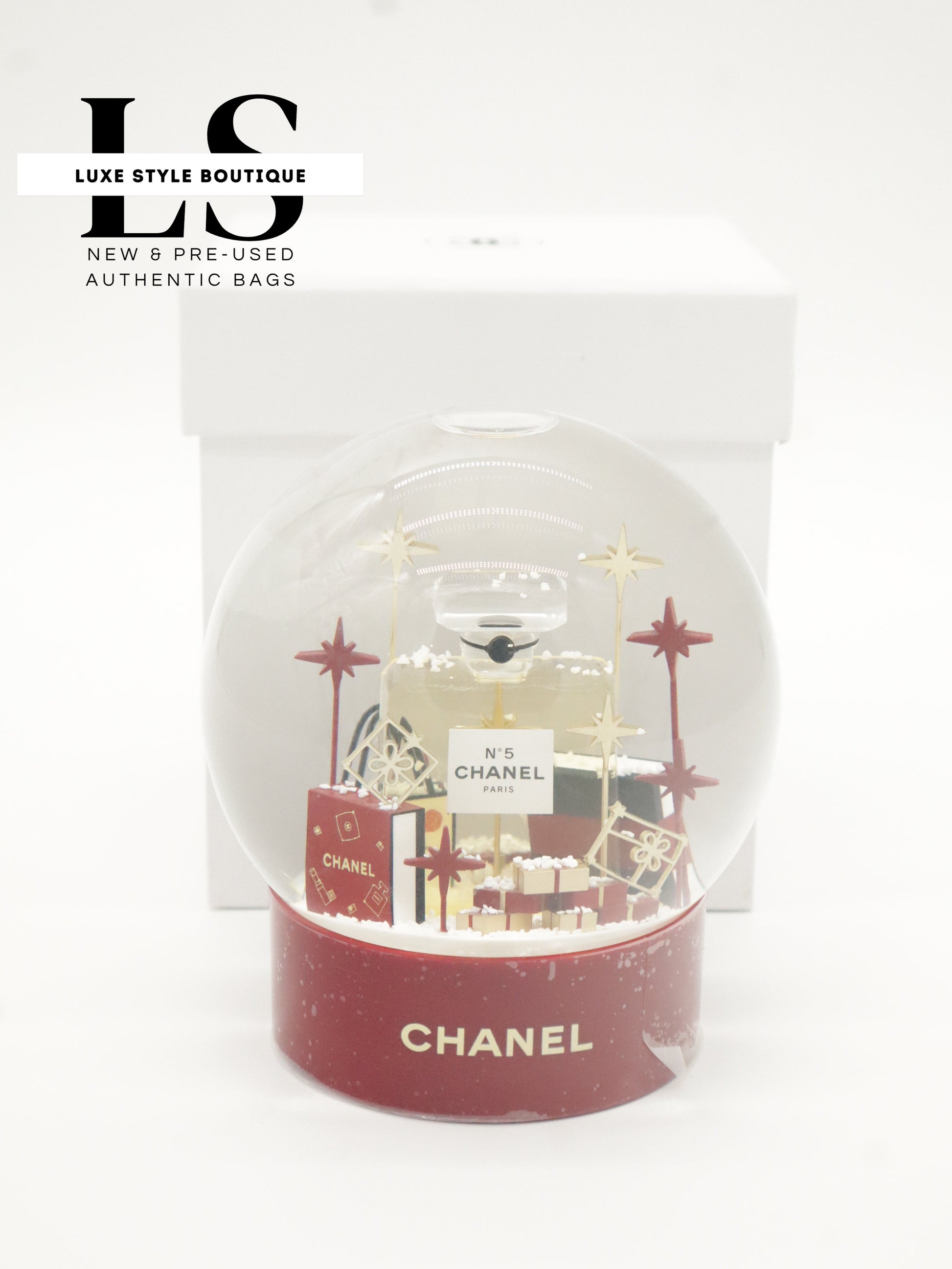 Chanel N.5 Snow Globe Dome 2022