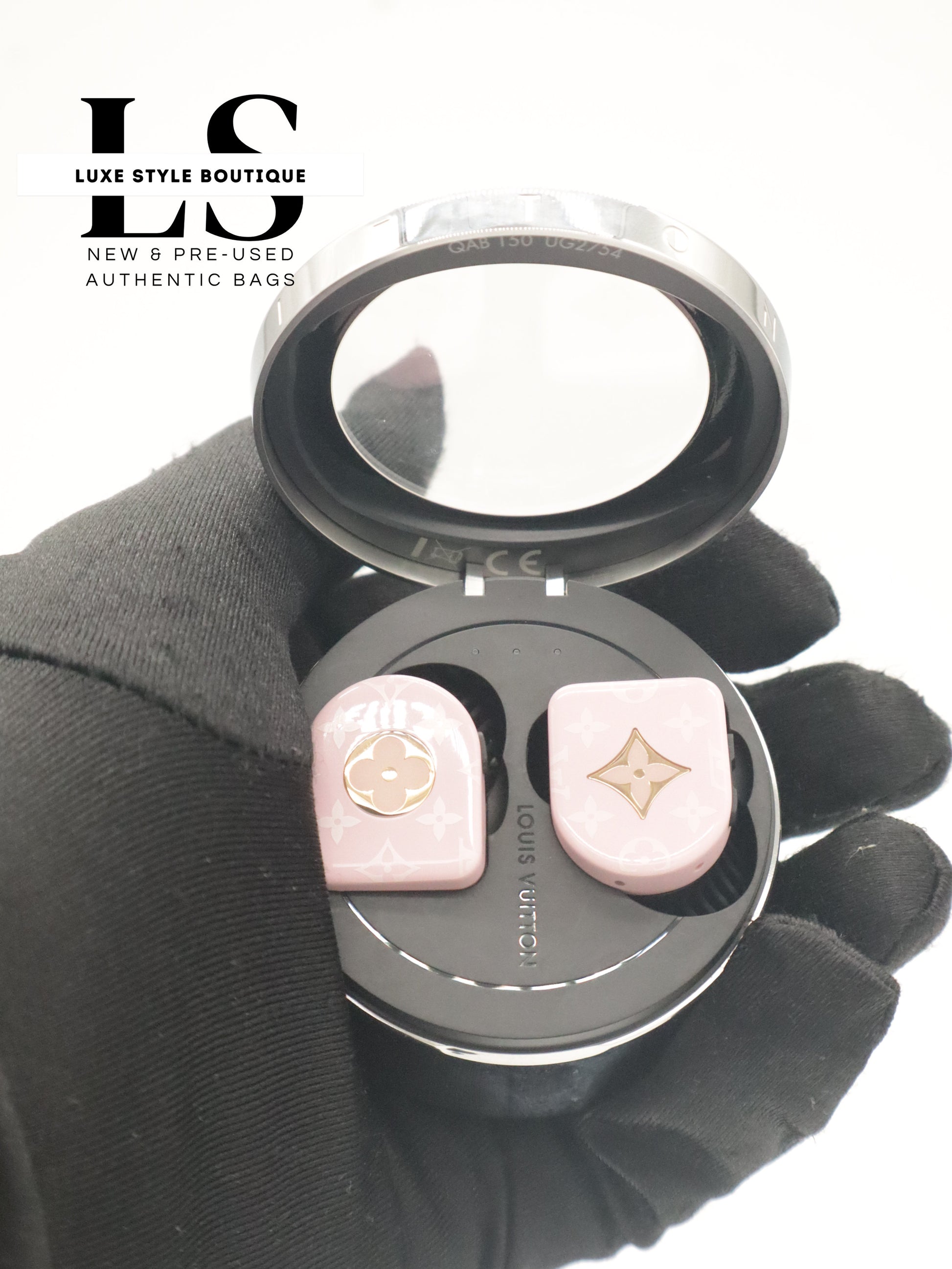 Louis Vuitton Pink Horizon Wireless Earbuds