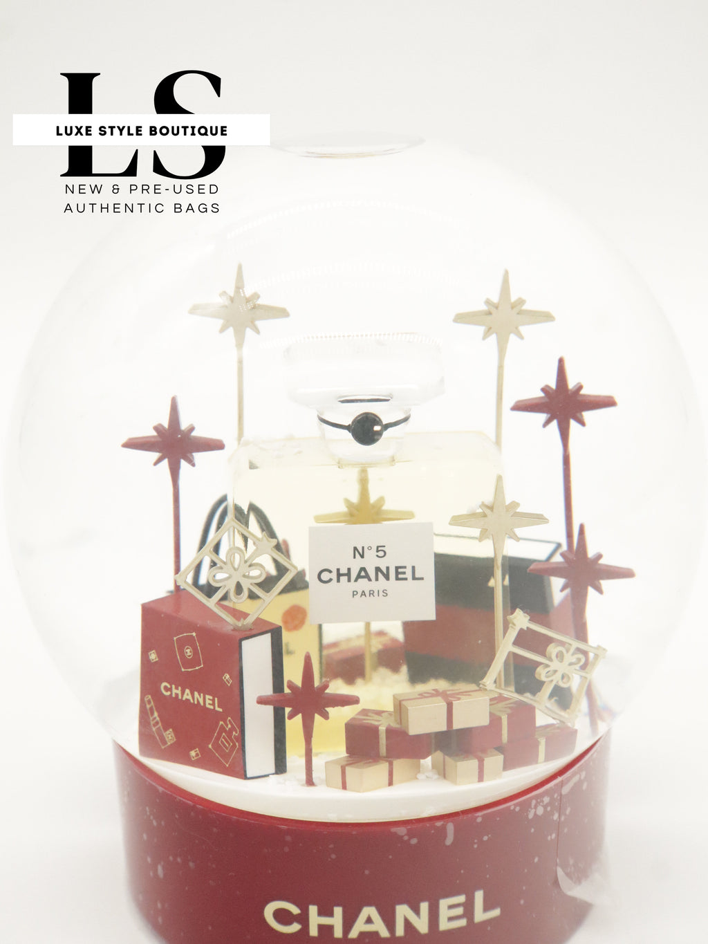Chanel N.5 Snow Globe Dome 2022