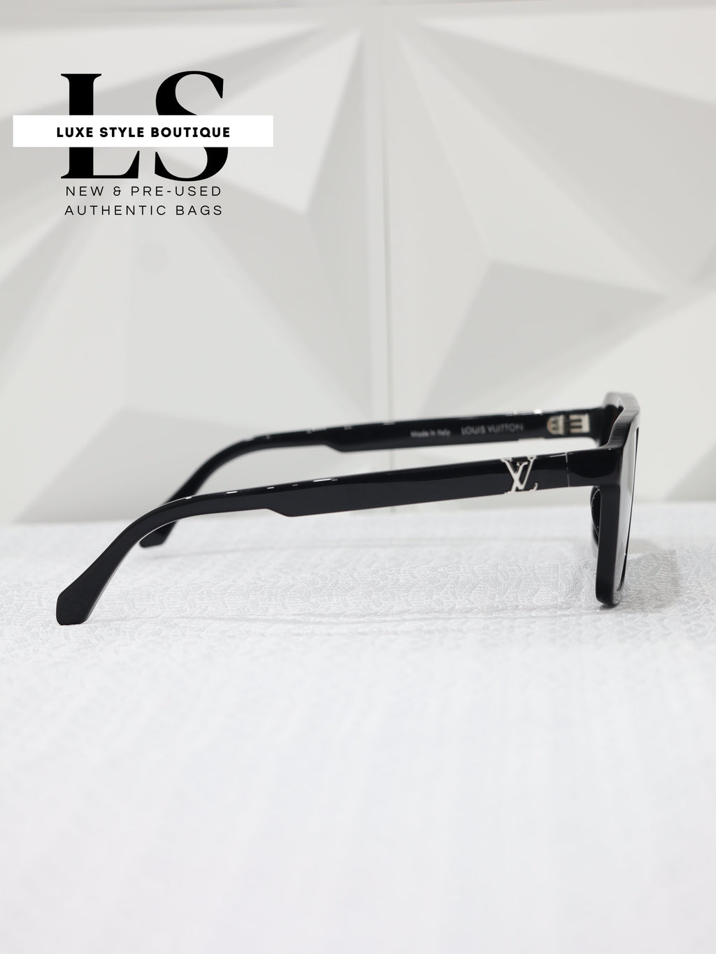 Louis Vuitton Hit Large Square Sunglasses 56*17 NEW