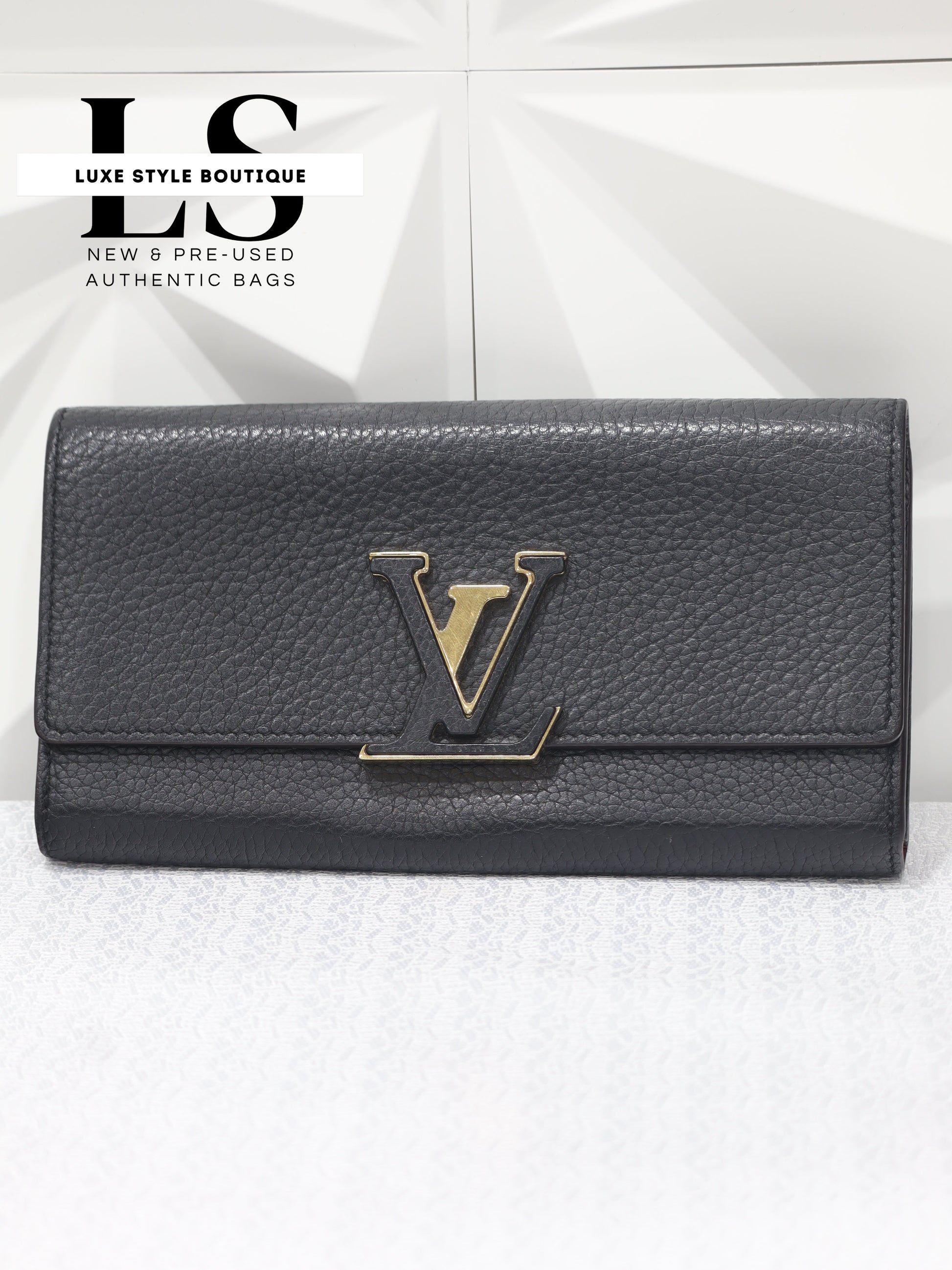 Louis Vuitton Capucines Compact Wallet Noir & Pink