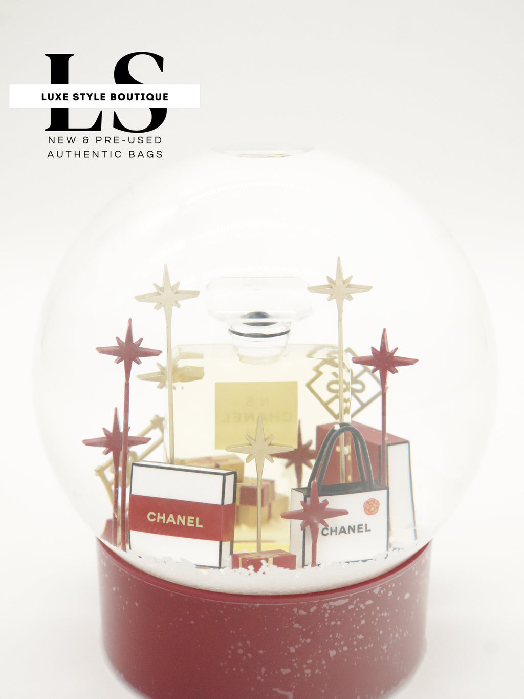 Chanel N.5 Snow Globe Dome 2022
