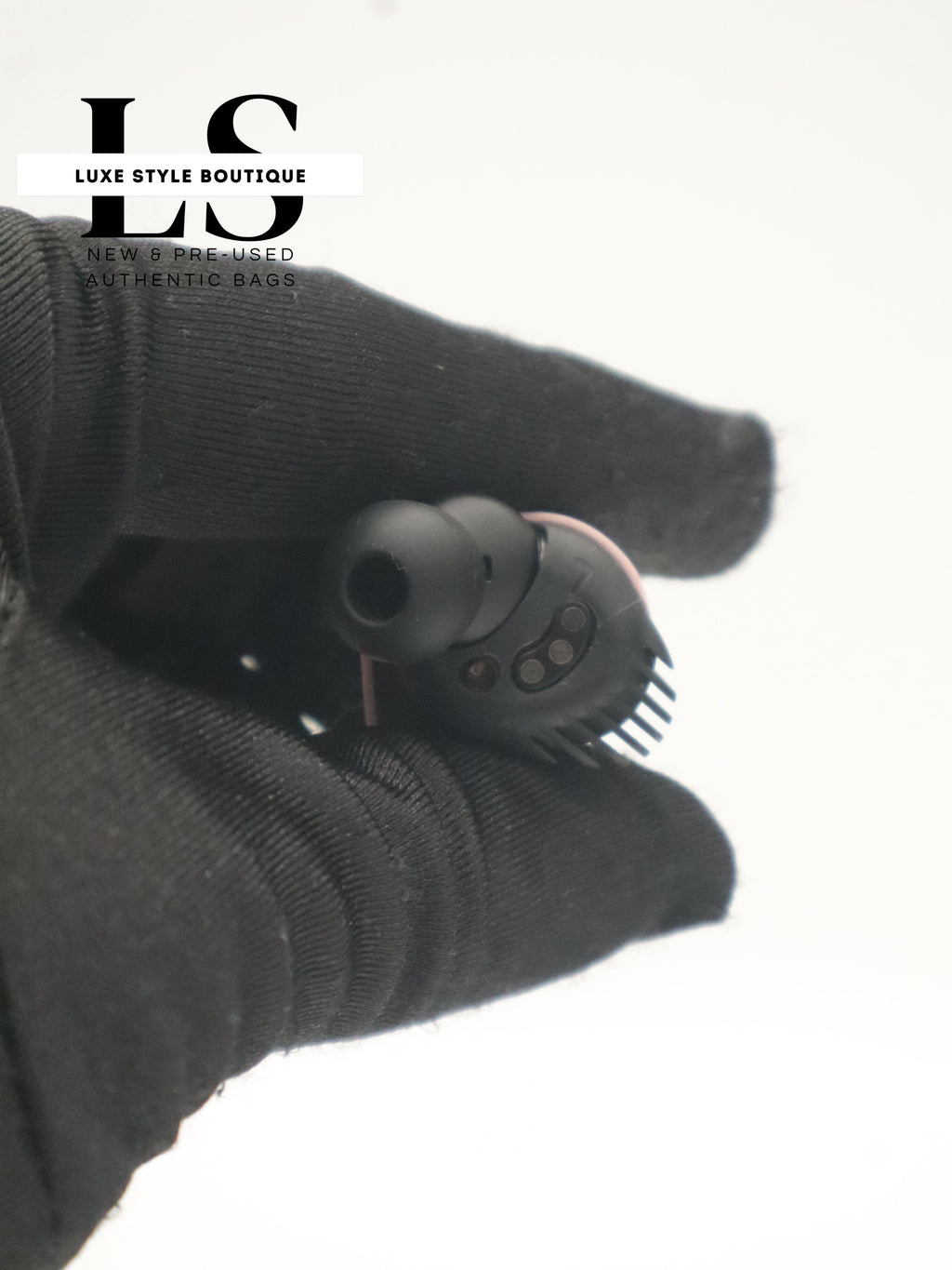Louis Vuitton Pink Horizon Wireless Earbuds