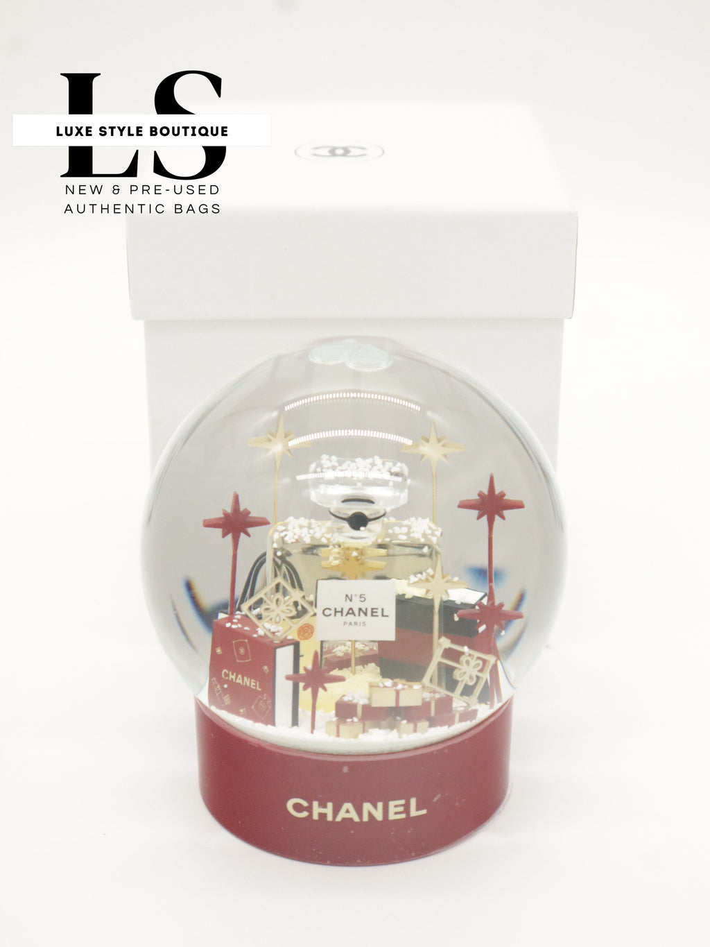 Chanel N.5 Snow Globe Dome 2022