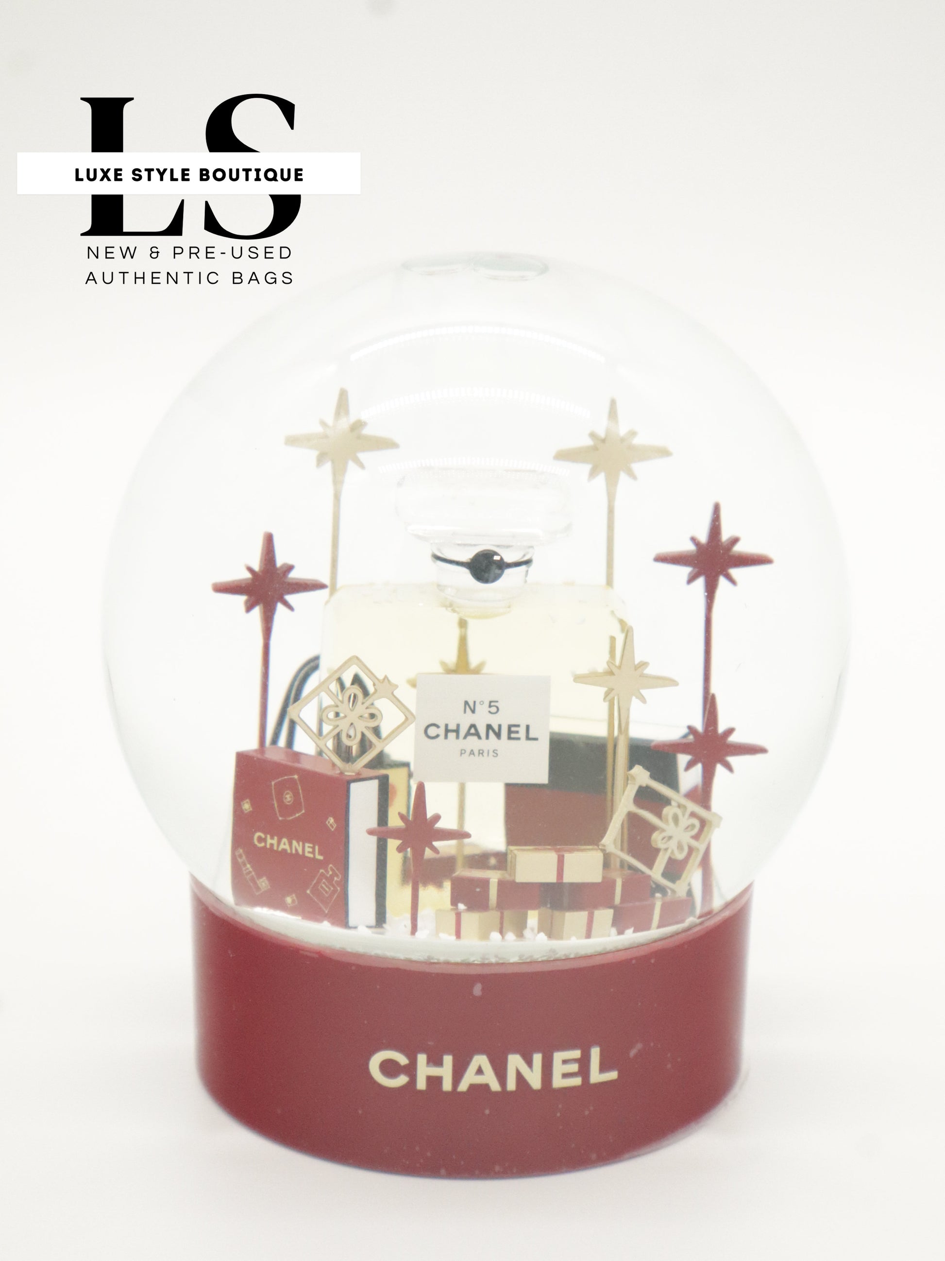 Chanel N.5 Snow Globe Dome 2022