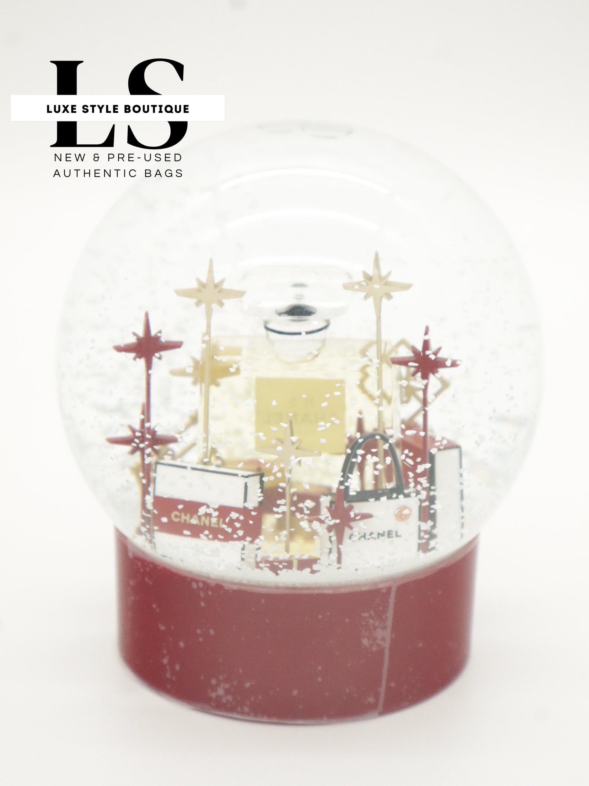 Chanel N.5 Snow Globe Dome 2022