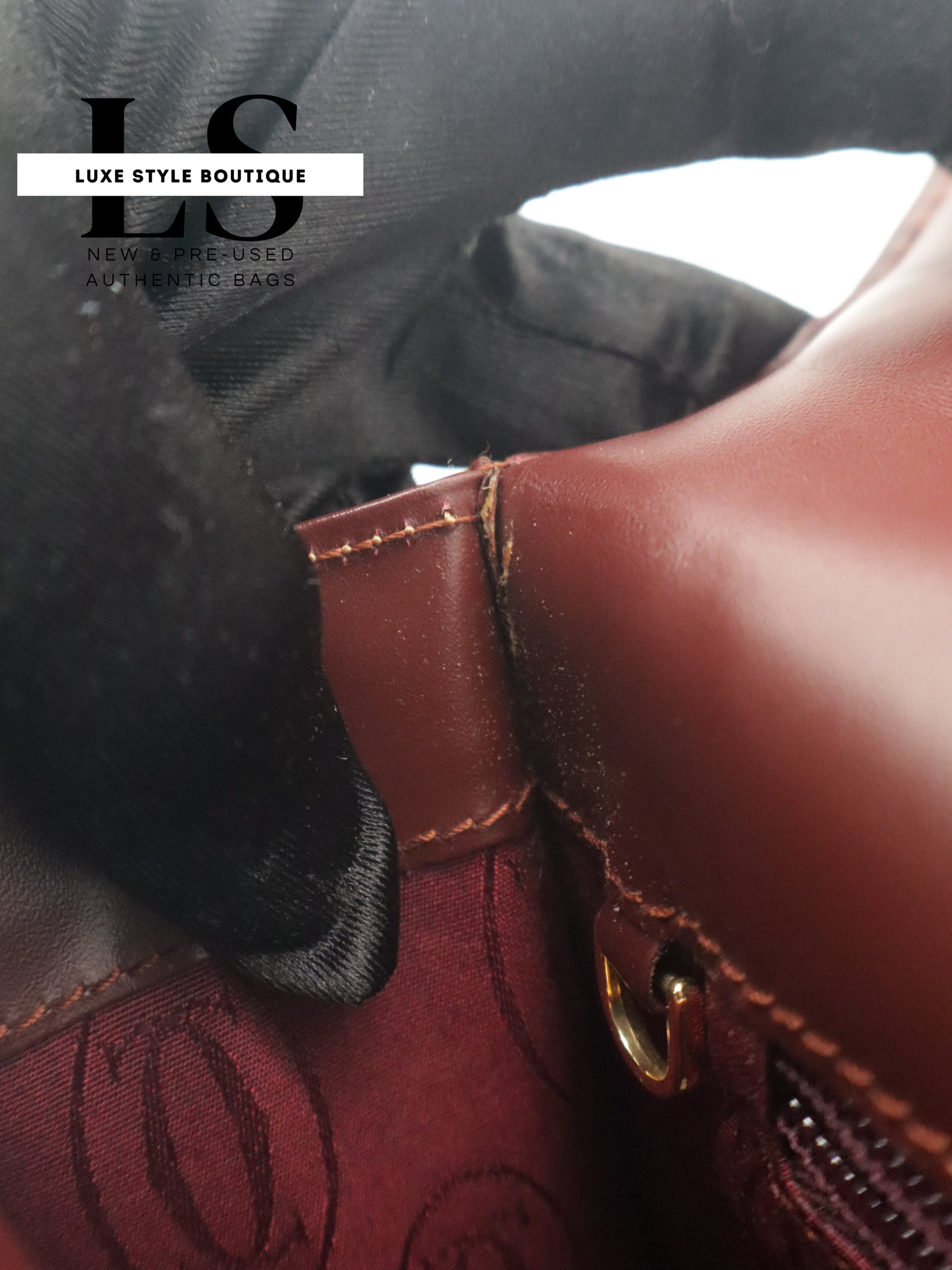 Cartier Must Top Handle Leather Handbag