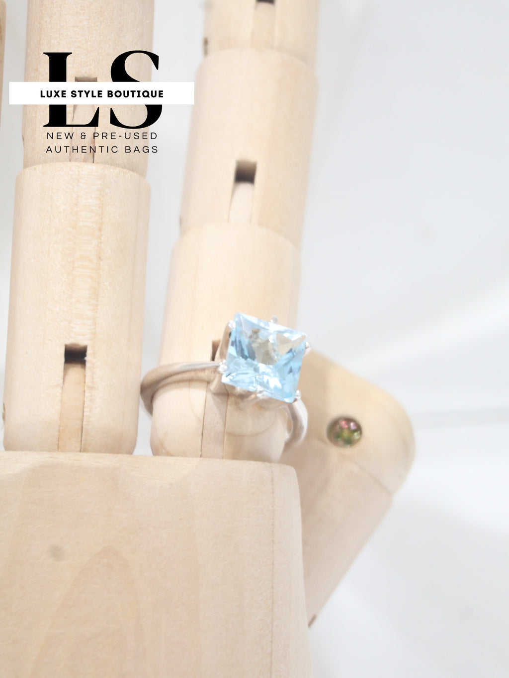 Ring Silver .925 w/Blue Topaz