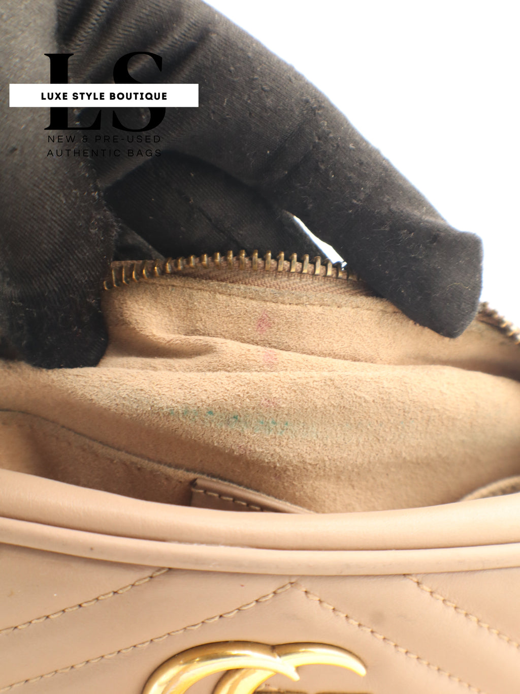 Gucci GG Marmont Matelasse Crossbody Beige