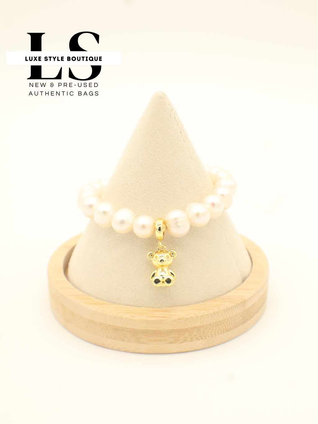 Bracelet Natural Pearls w/Bear Charm
