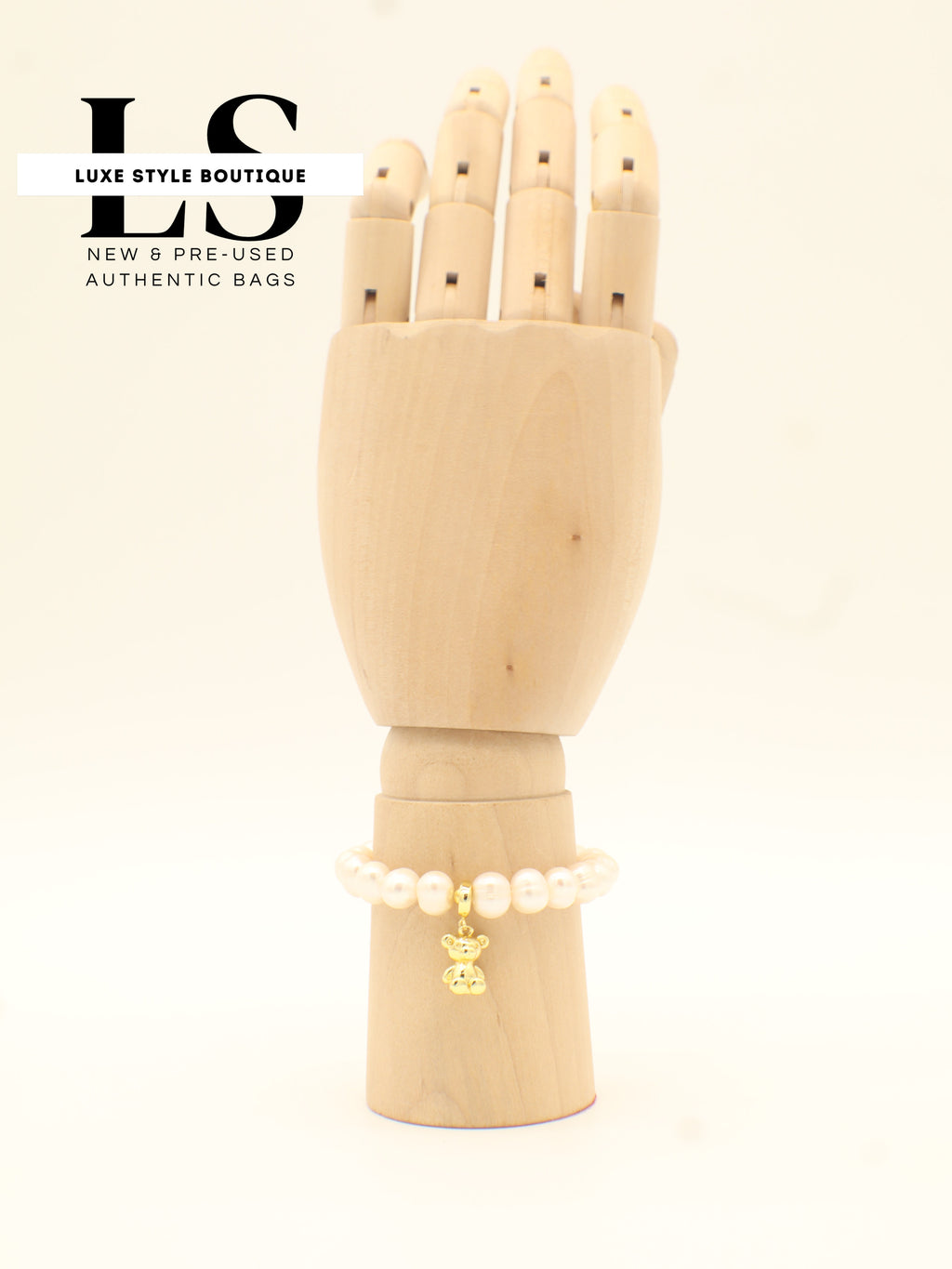 Bracelet Natural Pearls w/Bear Charm