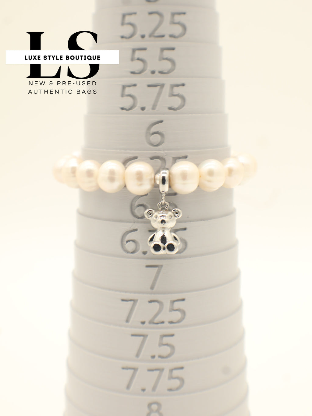 Bracelet Natural Pearls w/Bear Charm