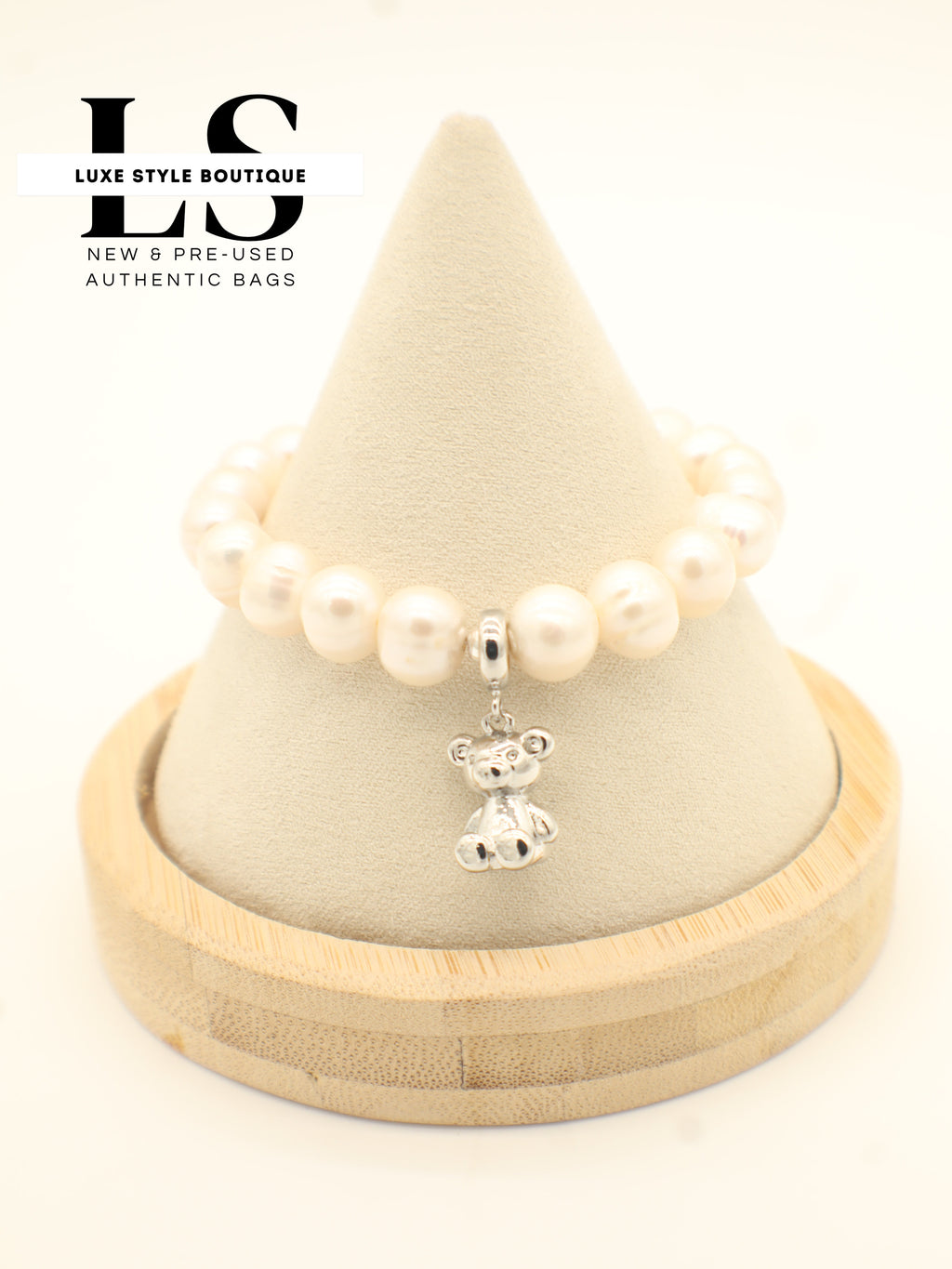 Bracelet Natural Pearls w/Bear Charm