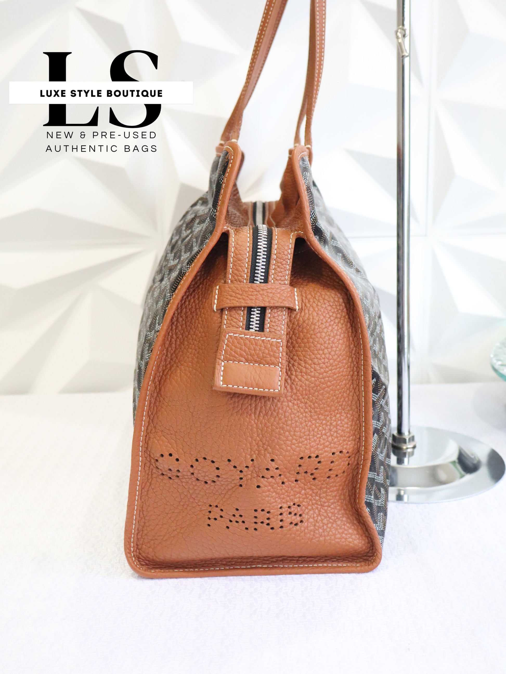 Goyard Goyardine Sac Hardy Tote Bag w/Pouch