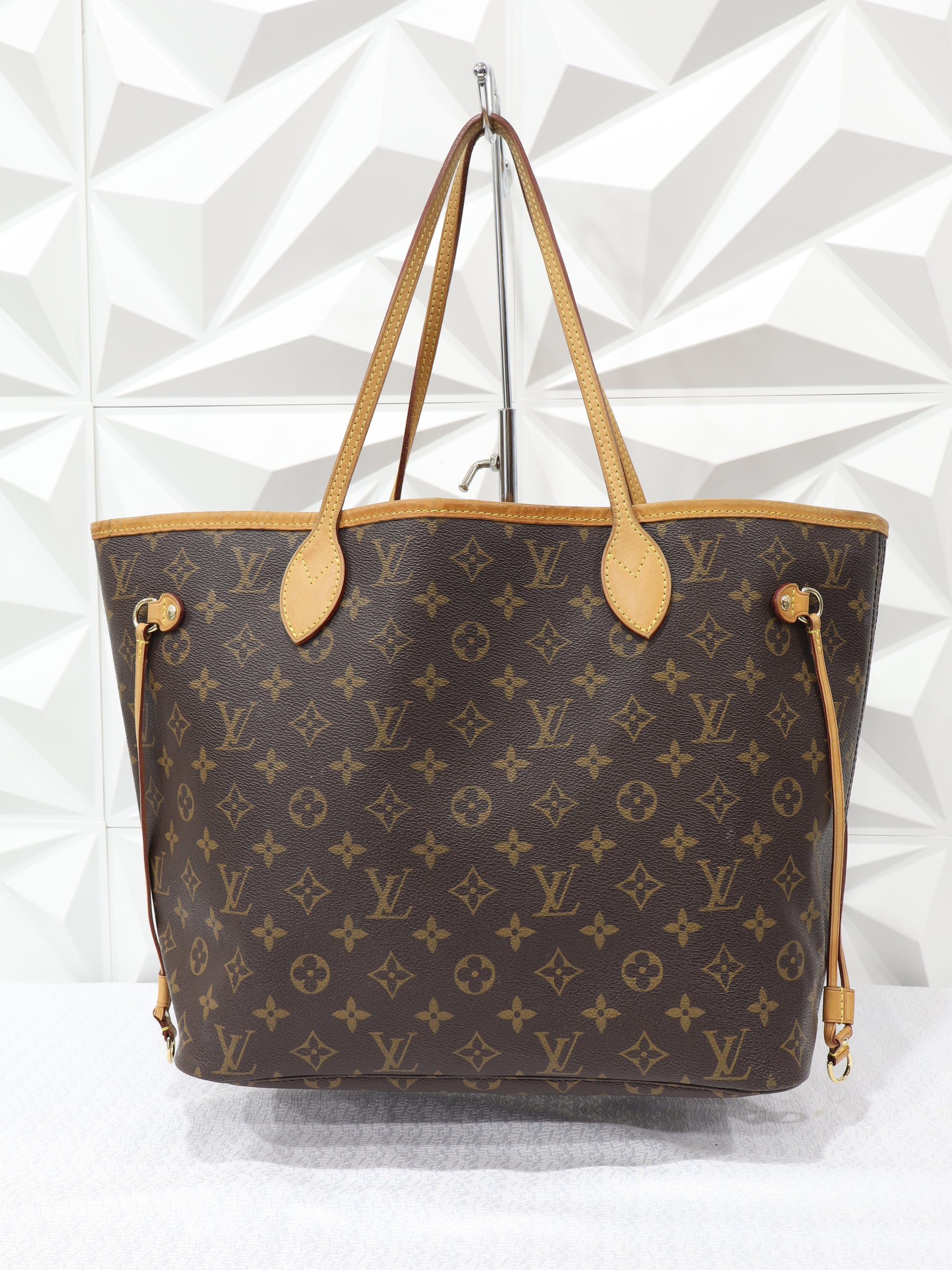 Louis Vuitton Monogram Neverfull MM Mimosa Yellow