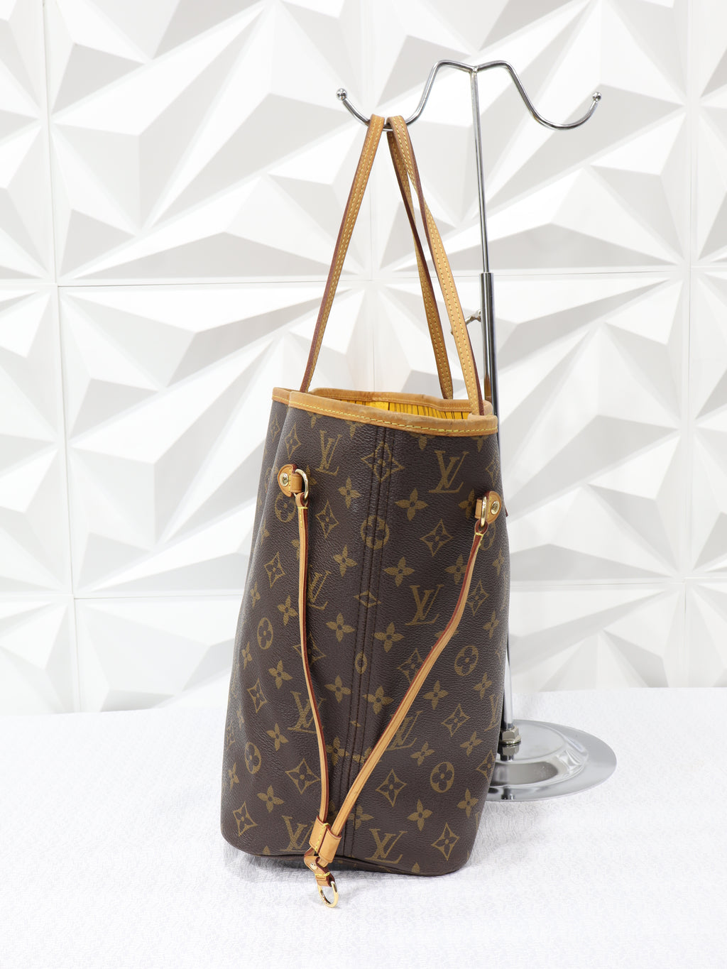Louis Vuitton Monogram Neverfull MM Mimosa Yellow