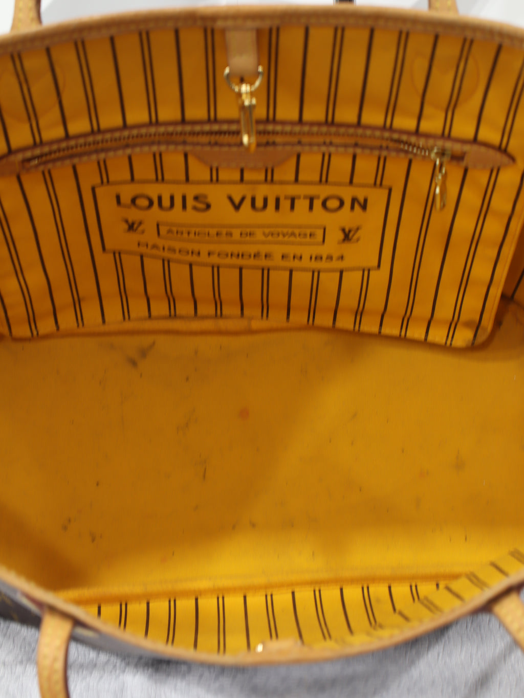 Louis Vuitton Monogram Neverfull MM Mimosa Yellow