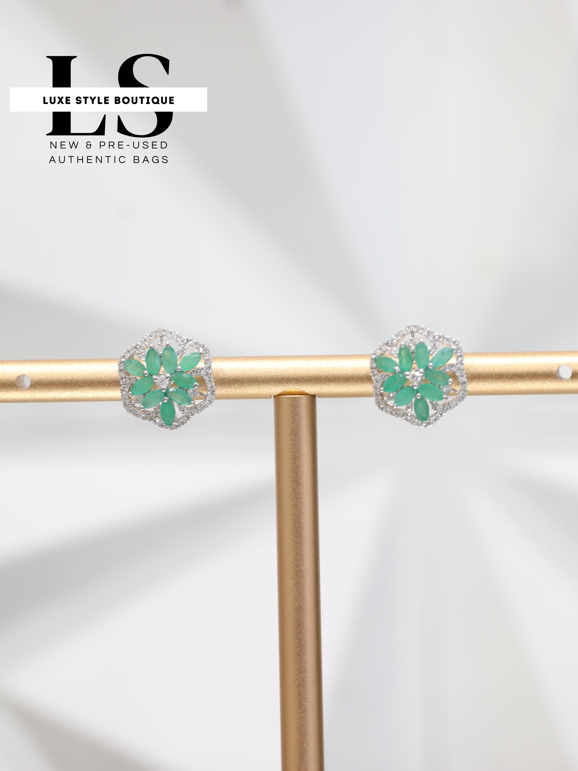 Earrings White Gold 18K w/Diamonds & Emeralds Flower Style