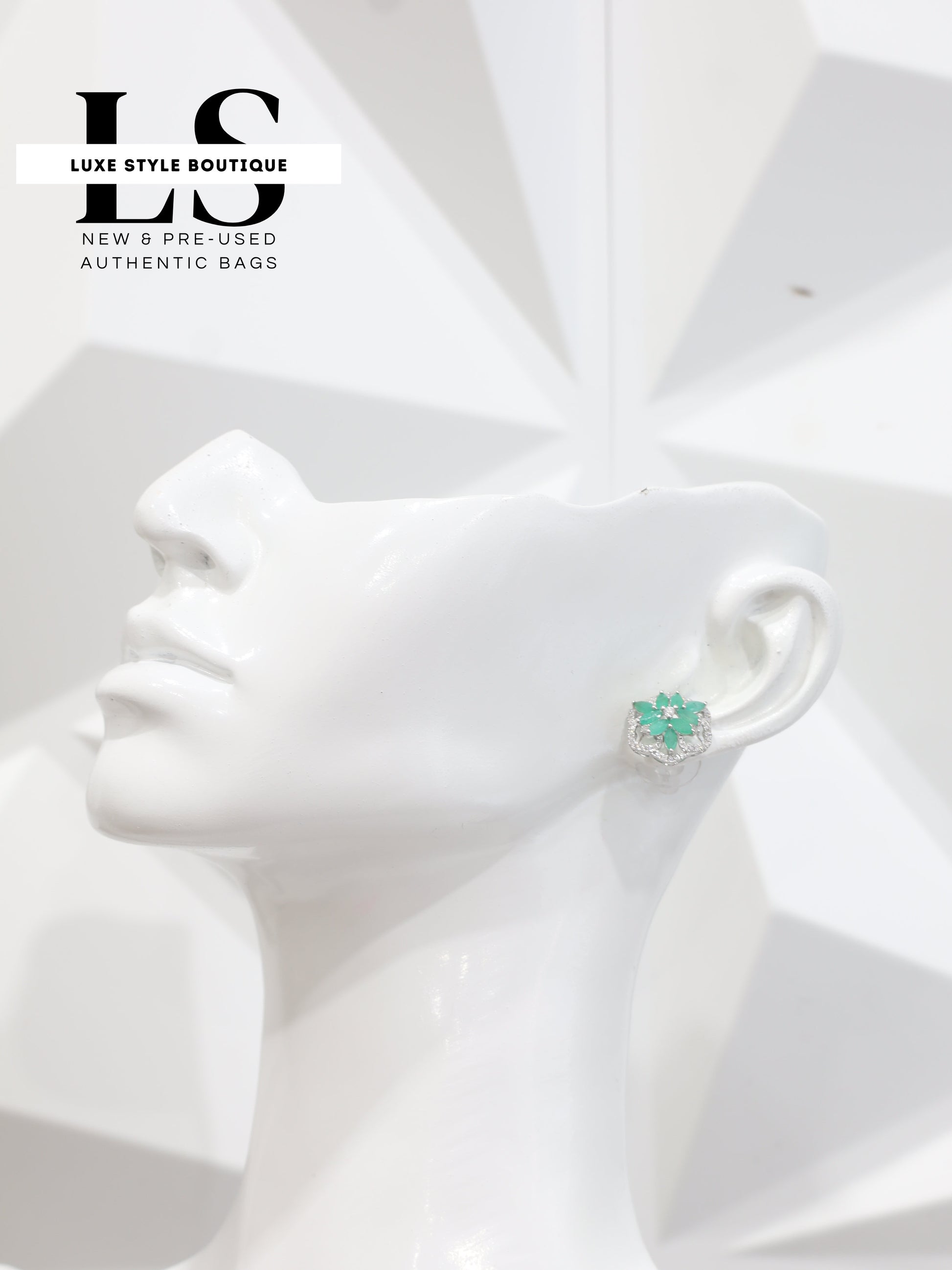 Earrings White Gold 18K w/Diamonds & Emeralds Flower Style