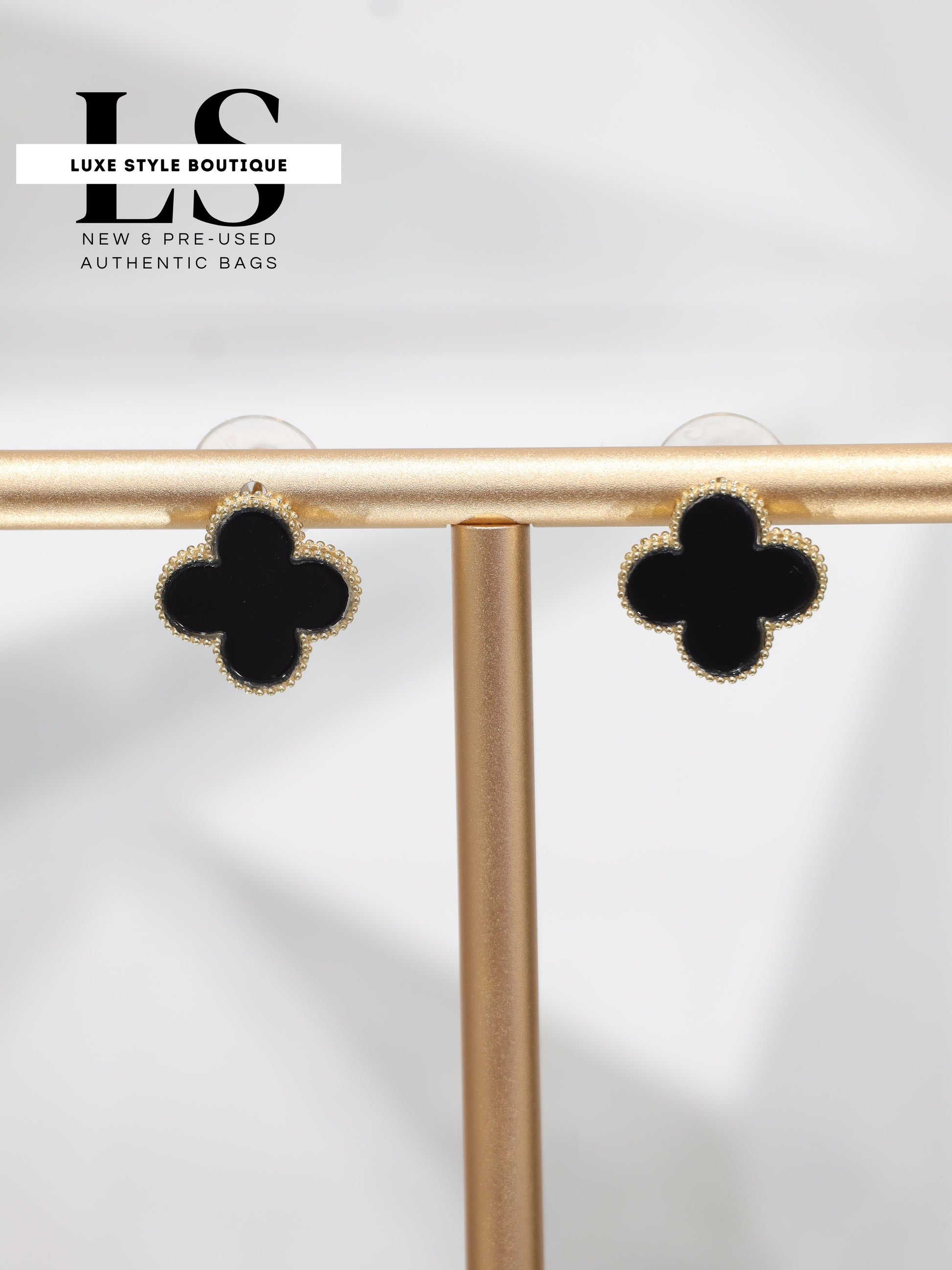 Earrings Yellow Gold 18K w/Onyx