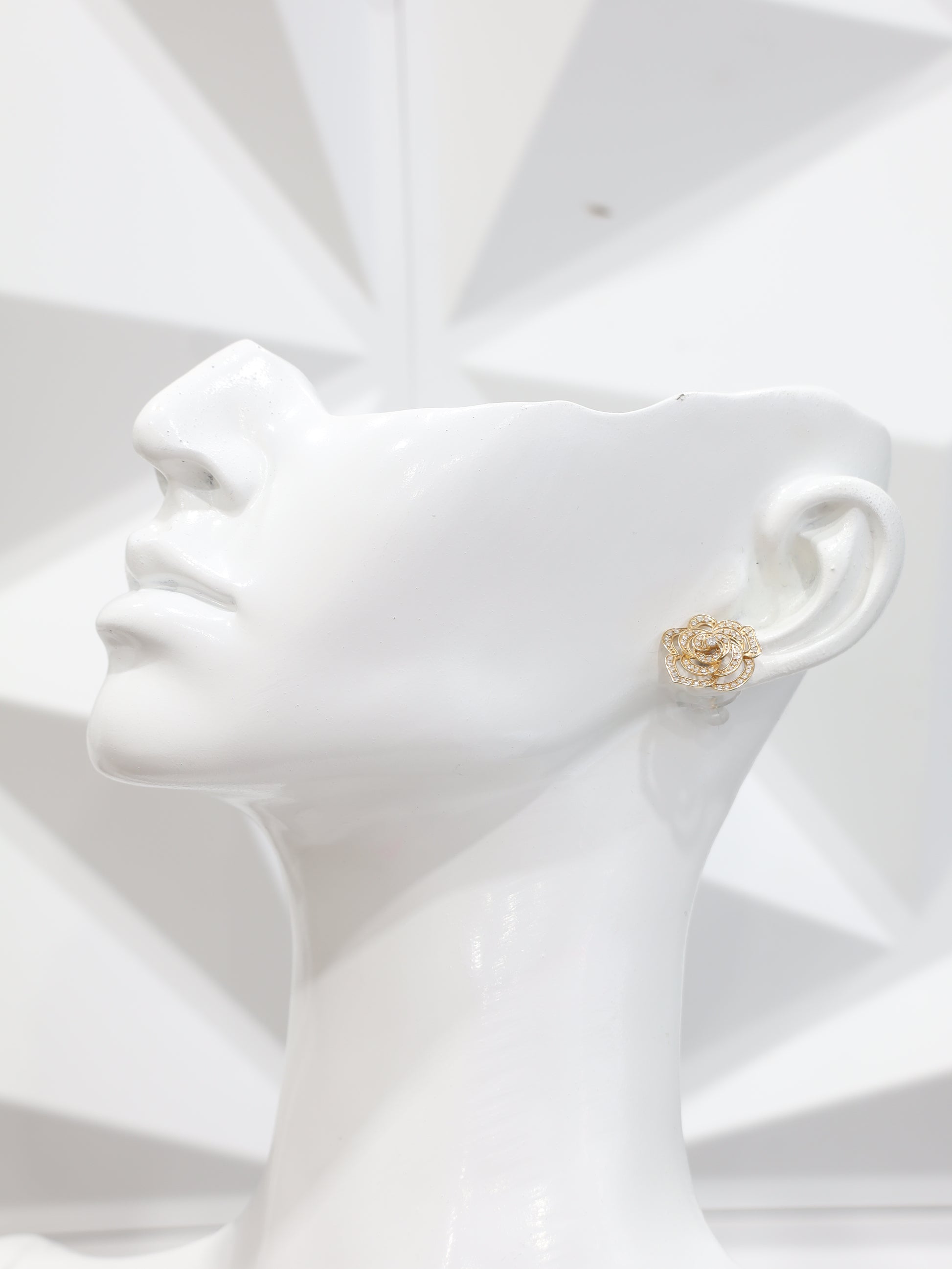 Earrings Yellow Gold 18K w/Diamonds Flower Style