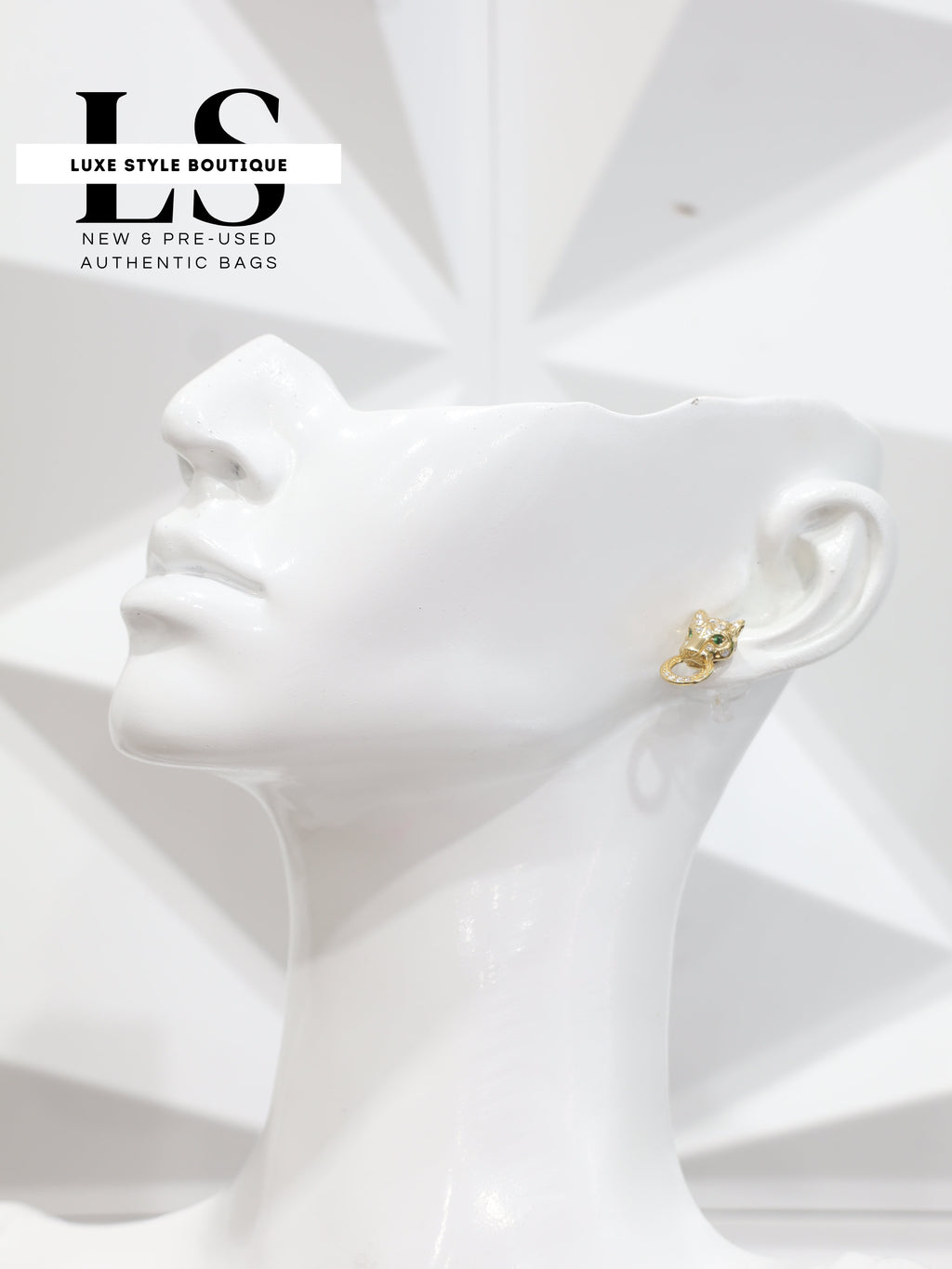 Earrings Yellow Gold 18K w/Diamonds & Emeralds Panther Style