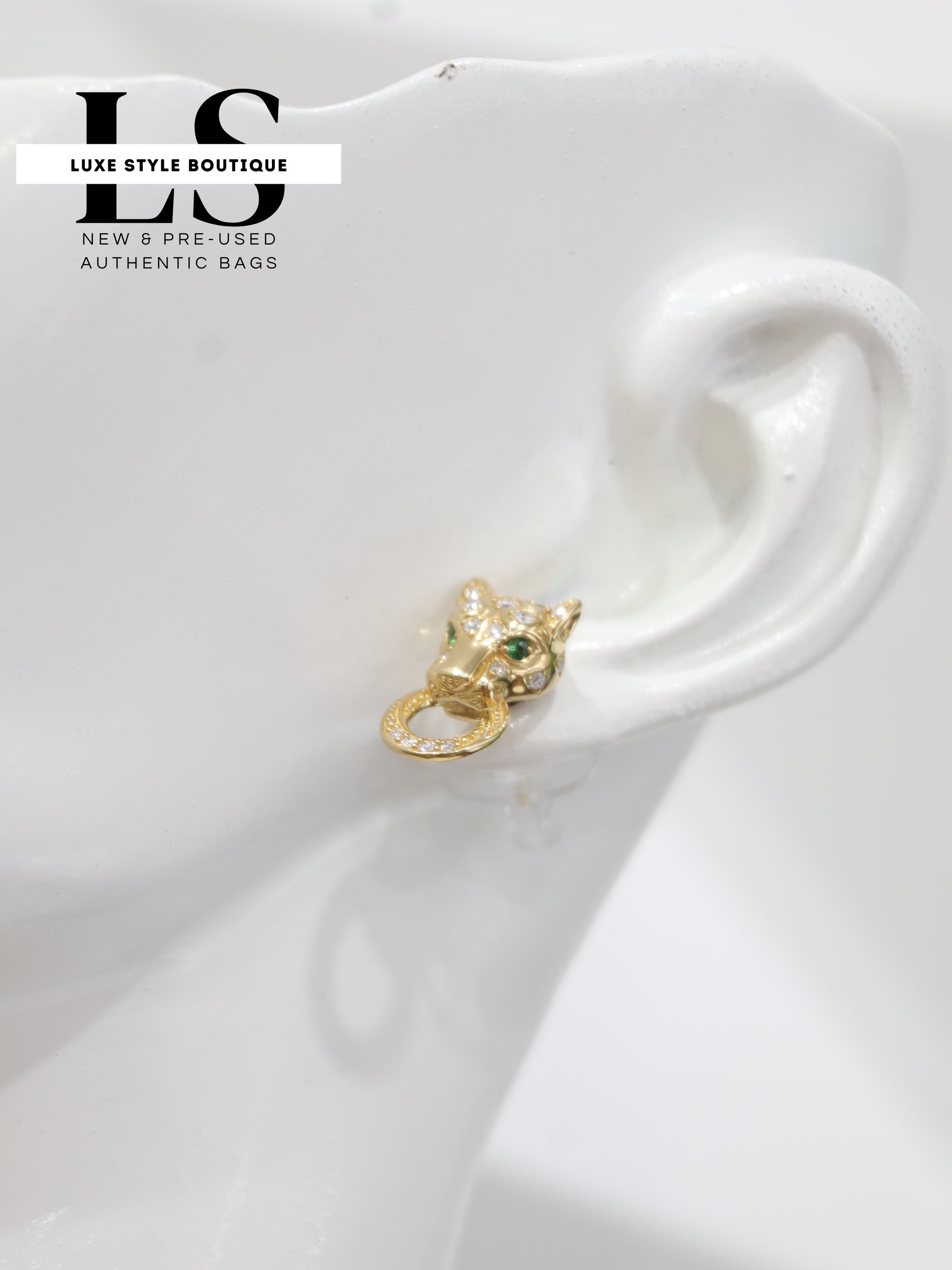Earrings Yellow Gold 18K w/Diamonds & Emeralds Panther Style