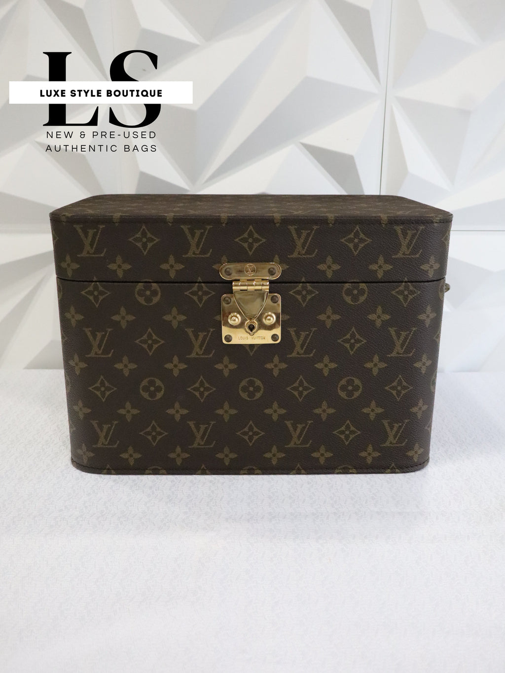 Louis Vuitton Monogram Leather Vanity Case