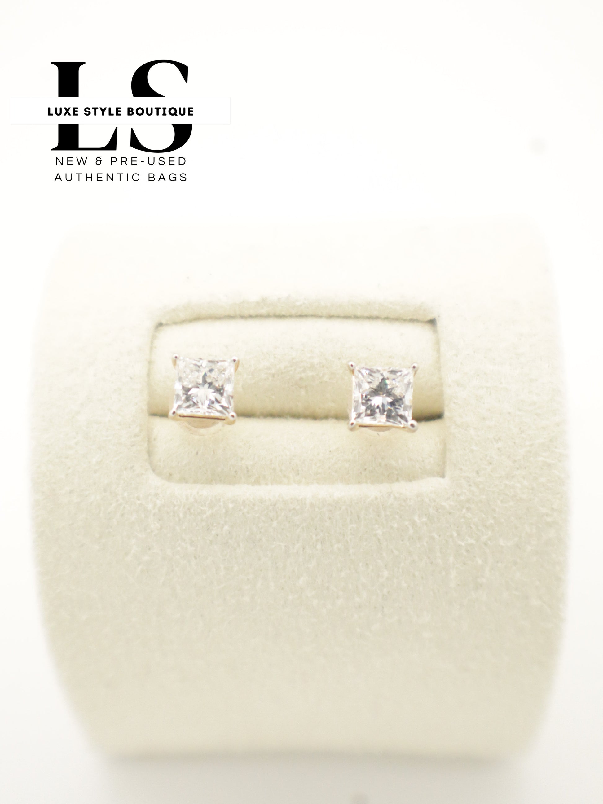 Earrings Gold 18K Square LAB Diamonds 1CT