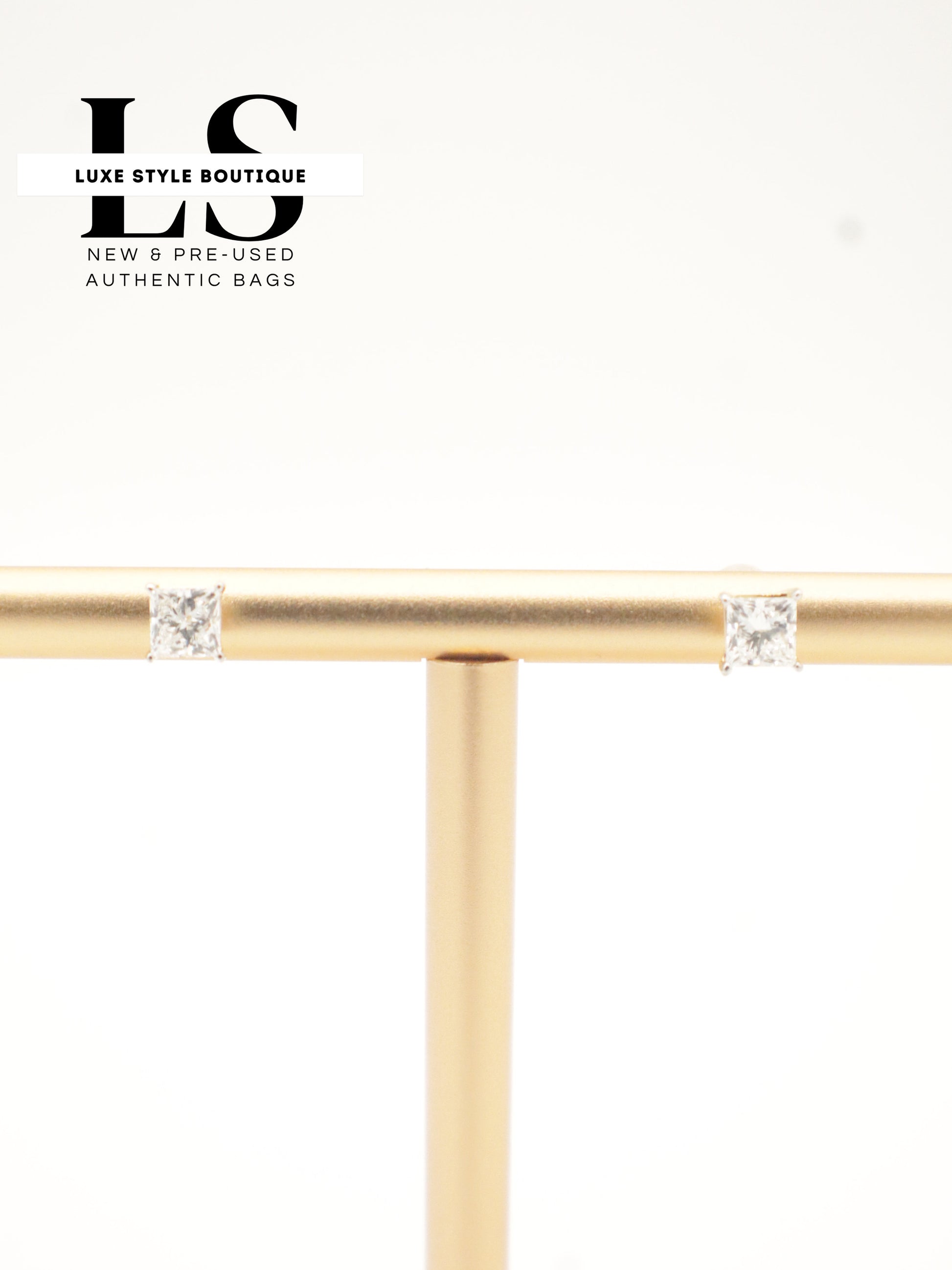Earrings Gold 18K Square LAB Diamonds 1CT