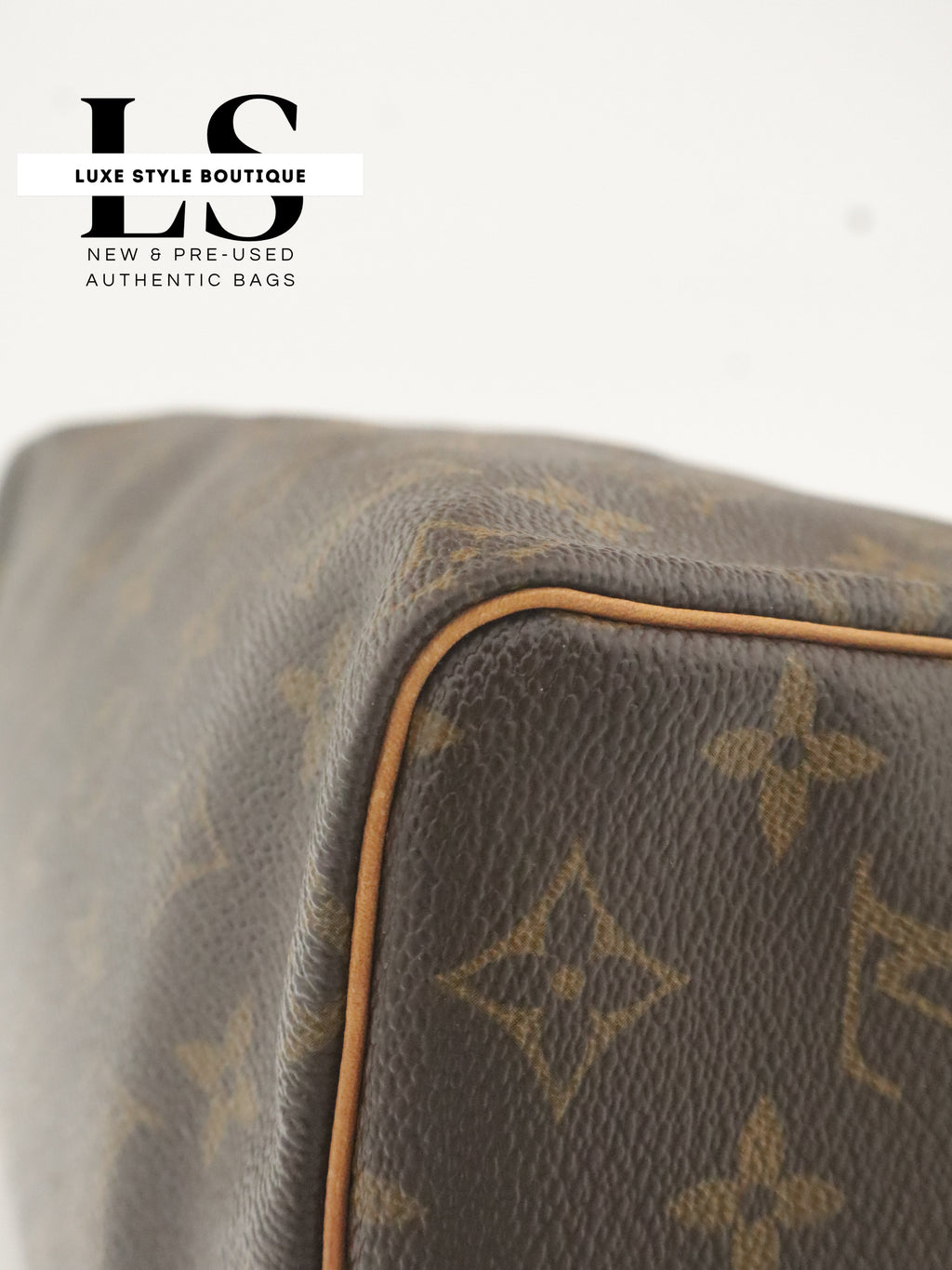 Louis Vuitton Monogram Speedy 25