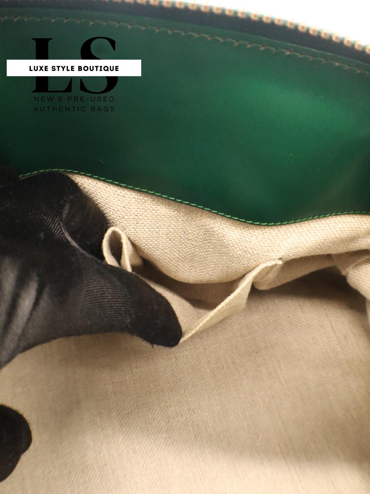 Gucci GG Canvas Secret GG Satchel