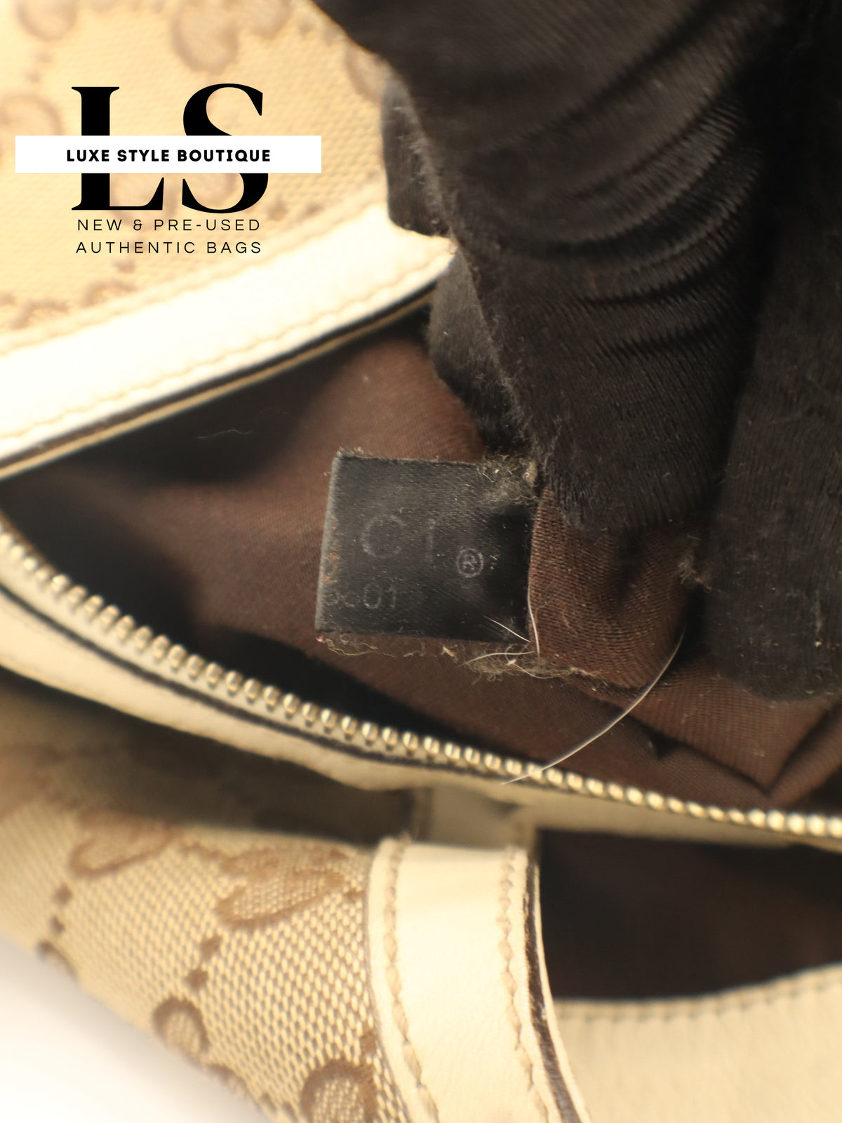 Gucci GG Canvas Large Peggy Bamboo Hobo