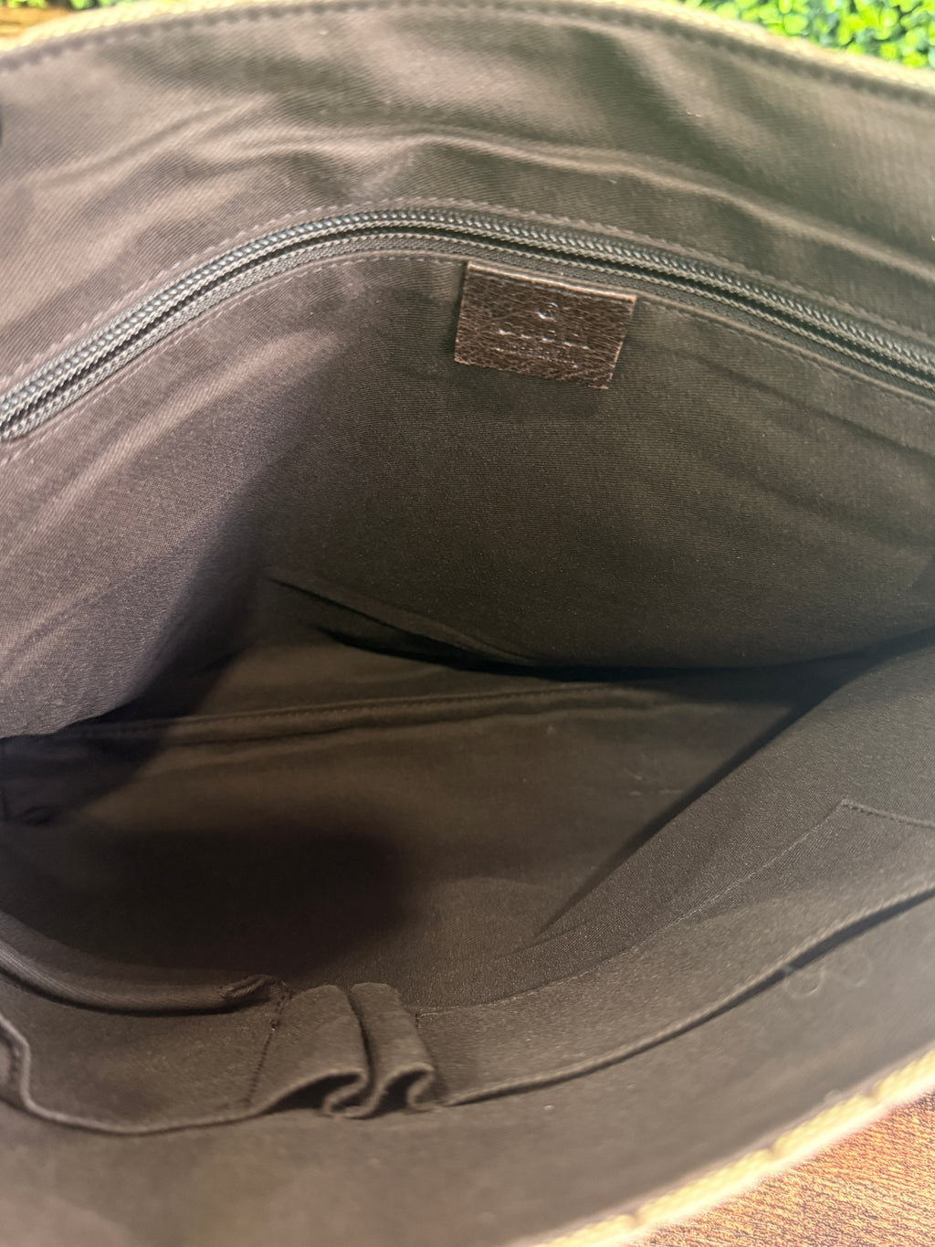 Gucci Flap Messenger GG Canvas