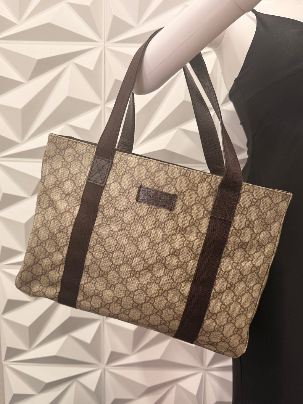 Gucci GG Canvas Supreme Tote