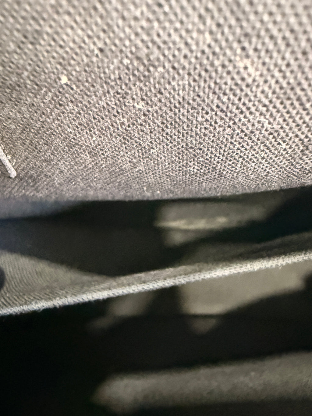 Louis Vuitton Black Taiga Andrei Messenger Bag