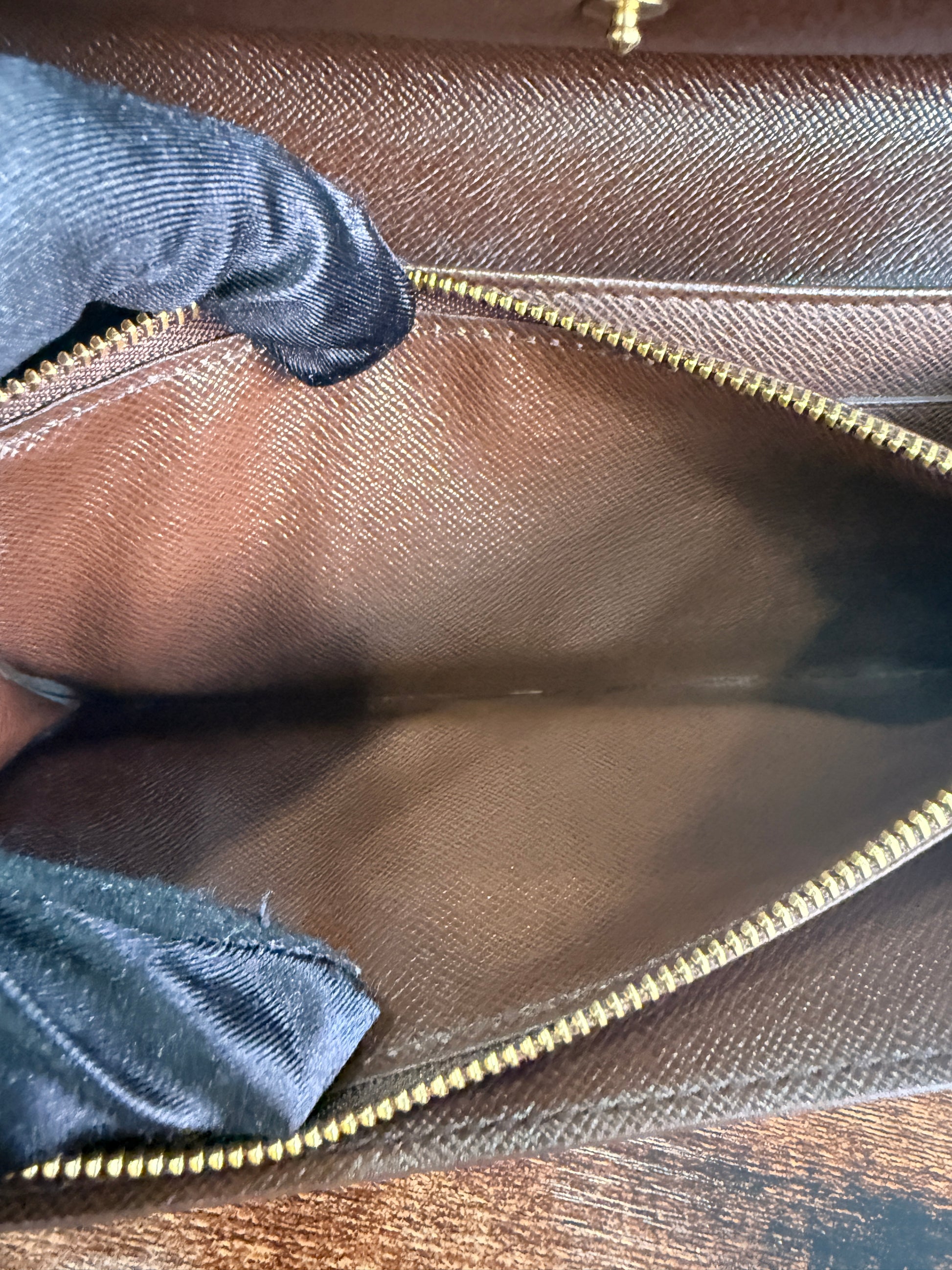 Louis Vuitton Sarah Wallet Damier Ebene