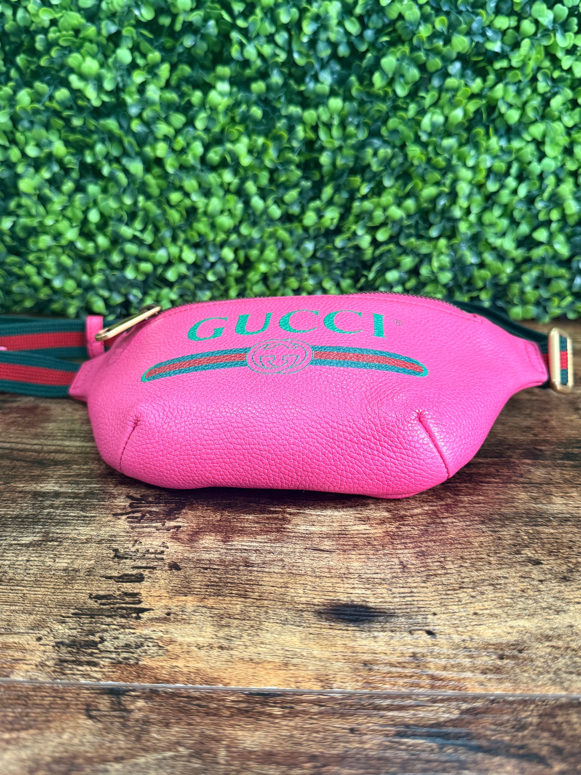 Gucci Pink Crossbody Retro Logo Print