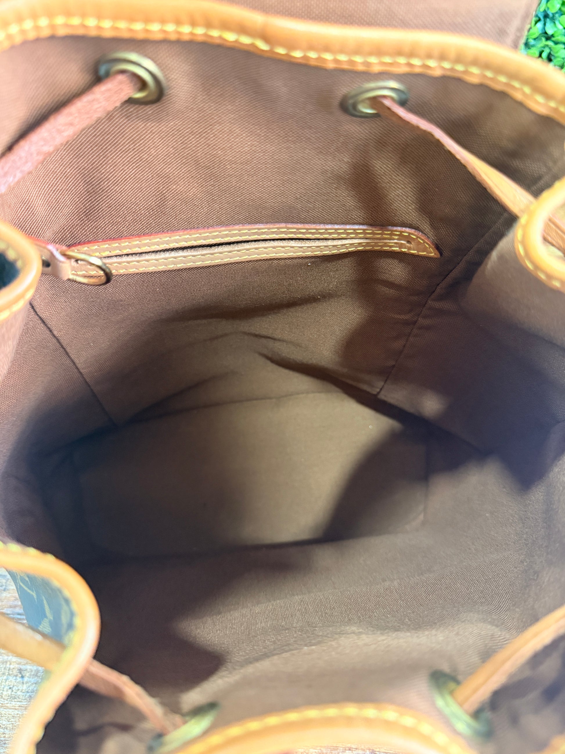 Louis Vuitton Montsouris MM Monogram