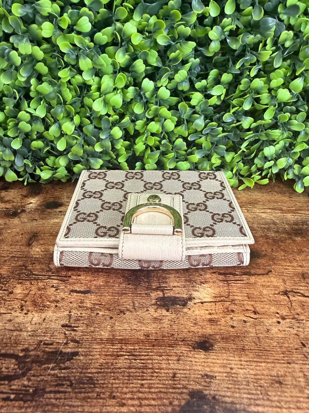 Gucci Abbey D-Ring GG Canvas Wallet